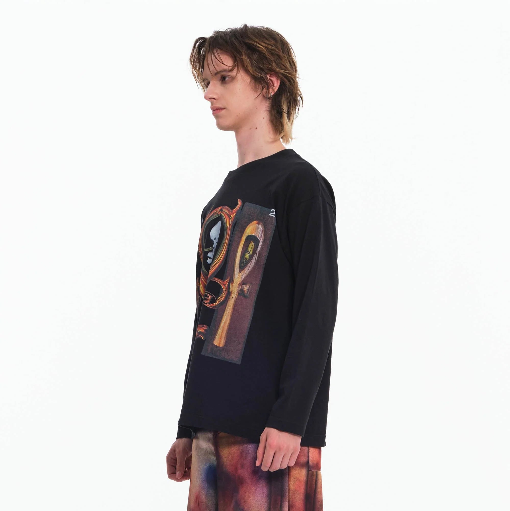 EMBRYO Cave Cross Graphics Long-Sleeve Tee