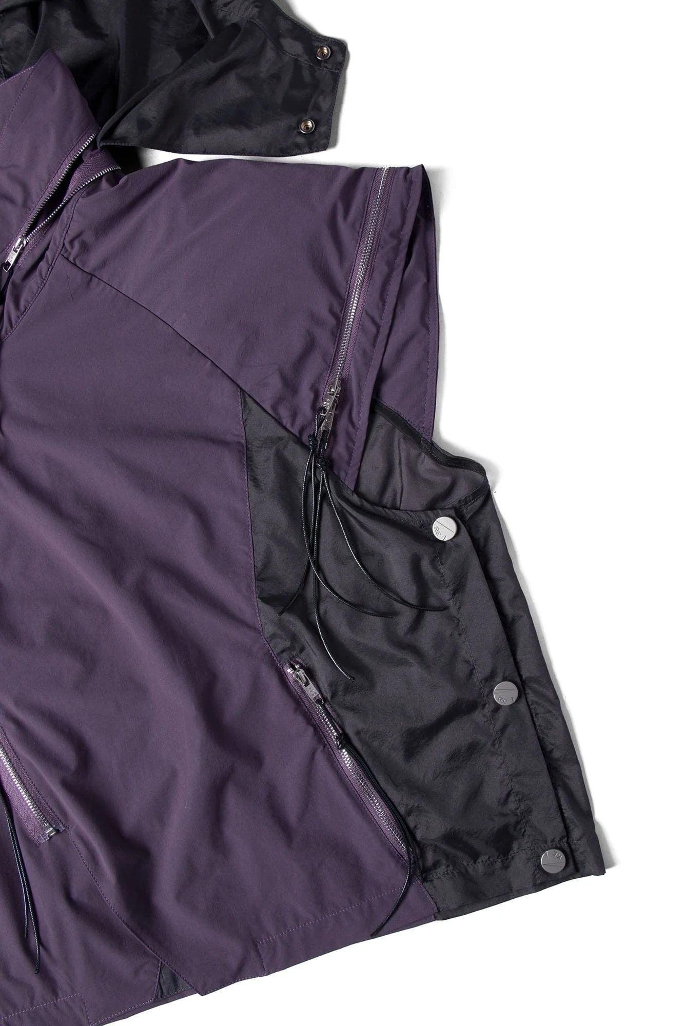 RELABEL Detachable Sleeve Asymmetric UV Protection Jacket