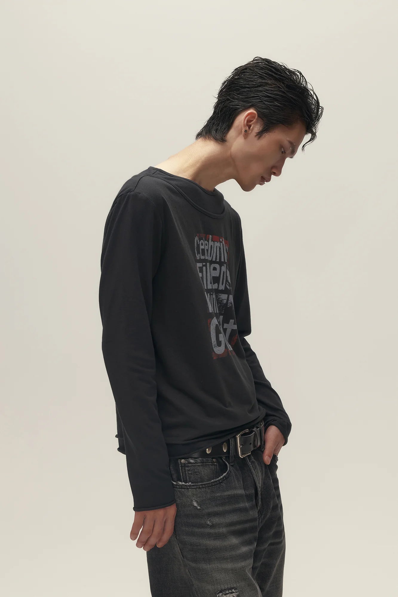 SAVAGEGROWTHWORLD Graphic Double-Layer Neckline Long-Sleeve Tee