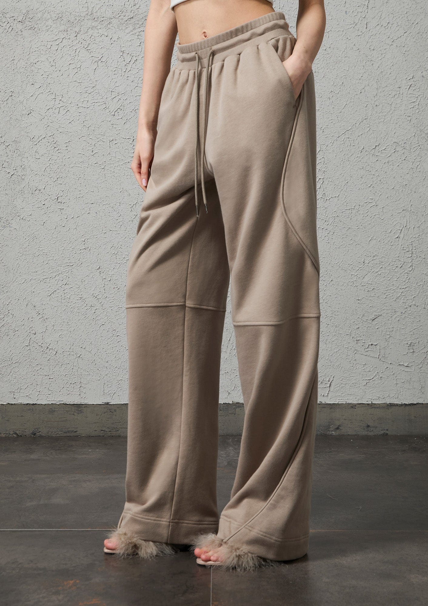 ORGANIC EMOTION Structured Panelled Oversized Sweatpants