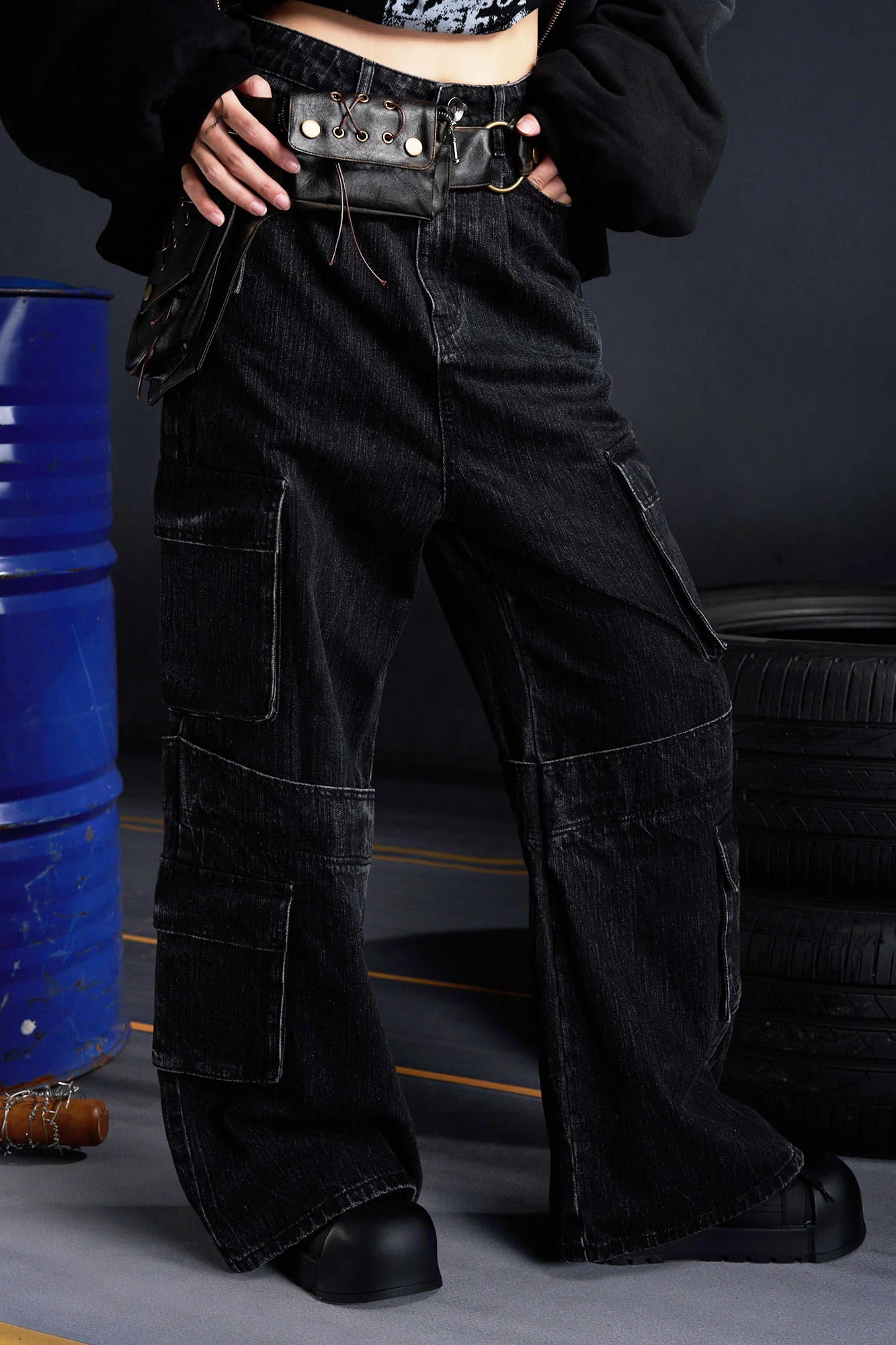 RECOVER ZONE Multi-Pocket Wide-Leg Utility Jeans