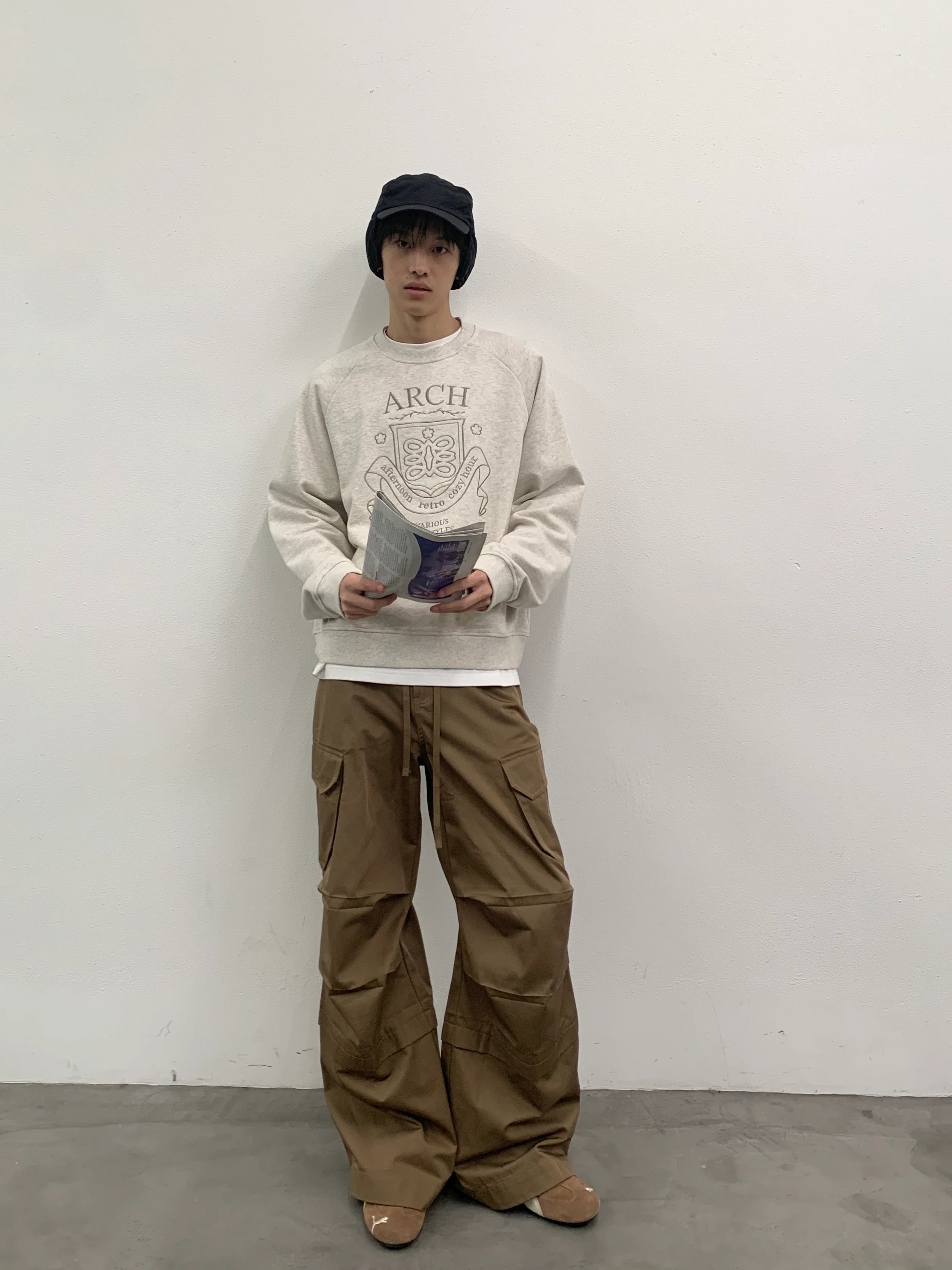 ROARINGWILD A ARCH Collegiate Loopback Raglan Sweatshirt