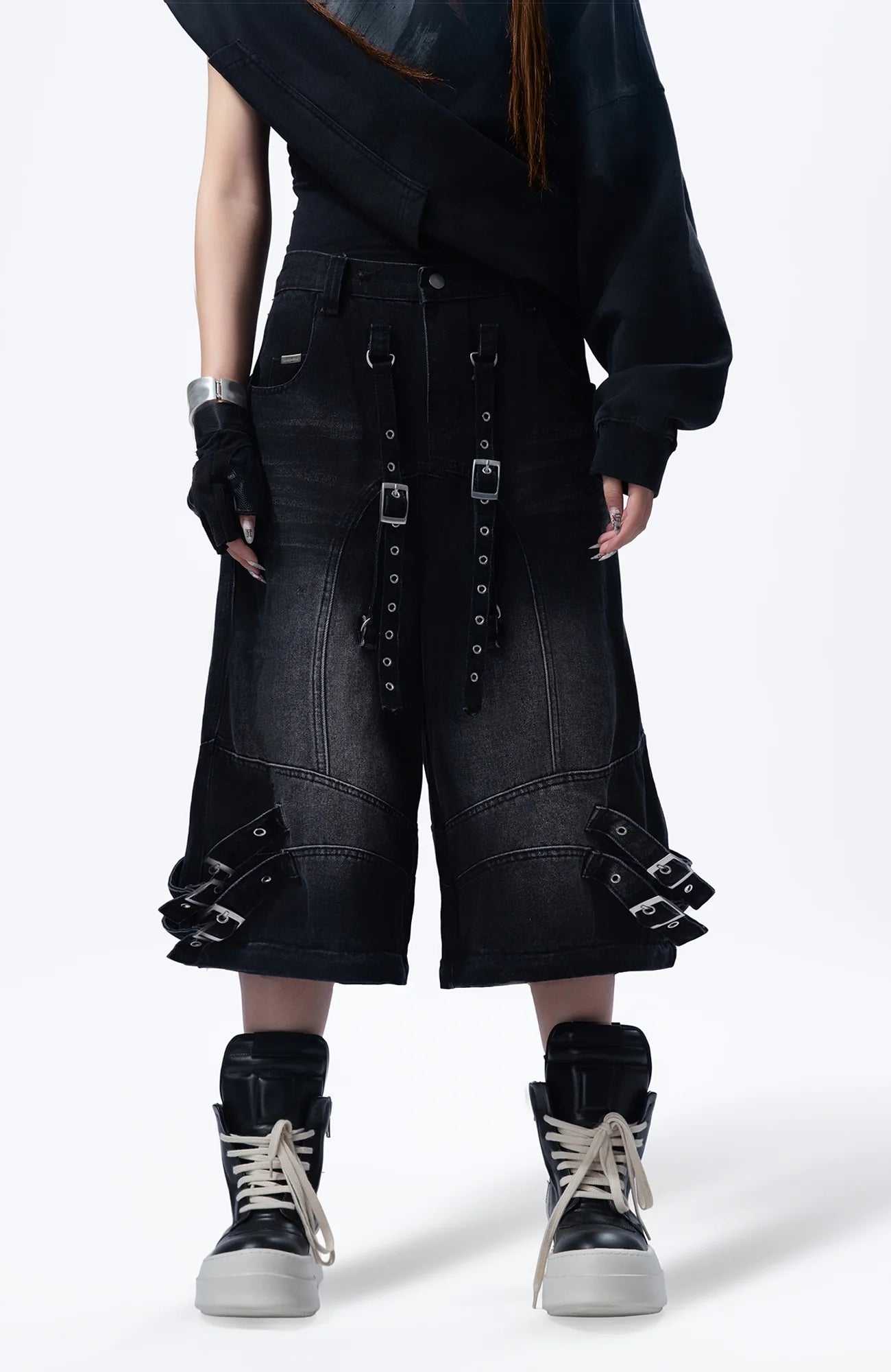MOGONGSHE Detachable Drape-Strap Washed Jeans