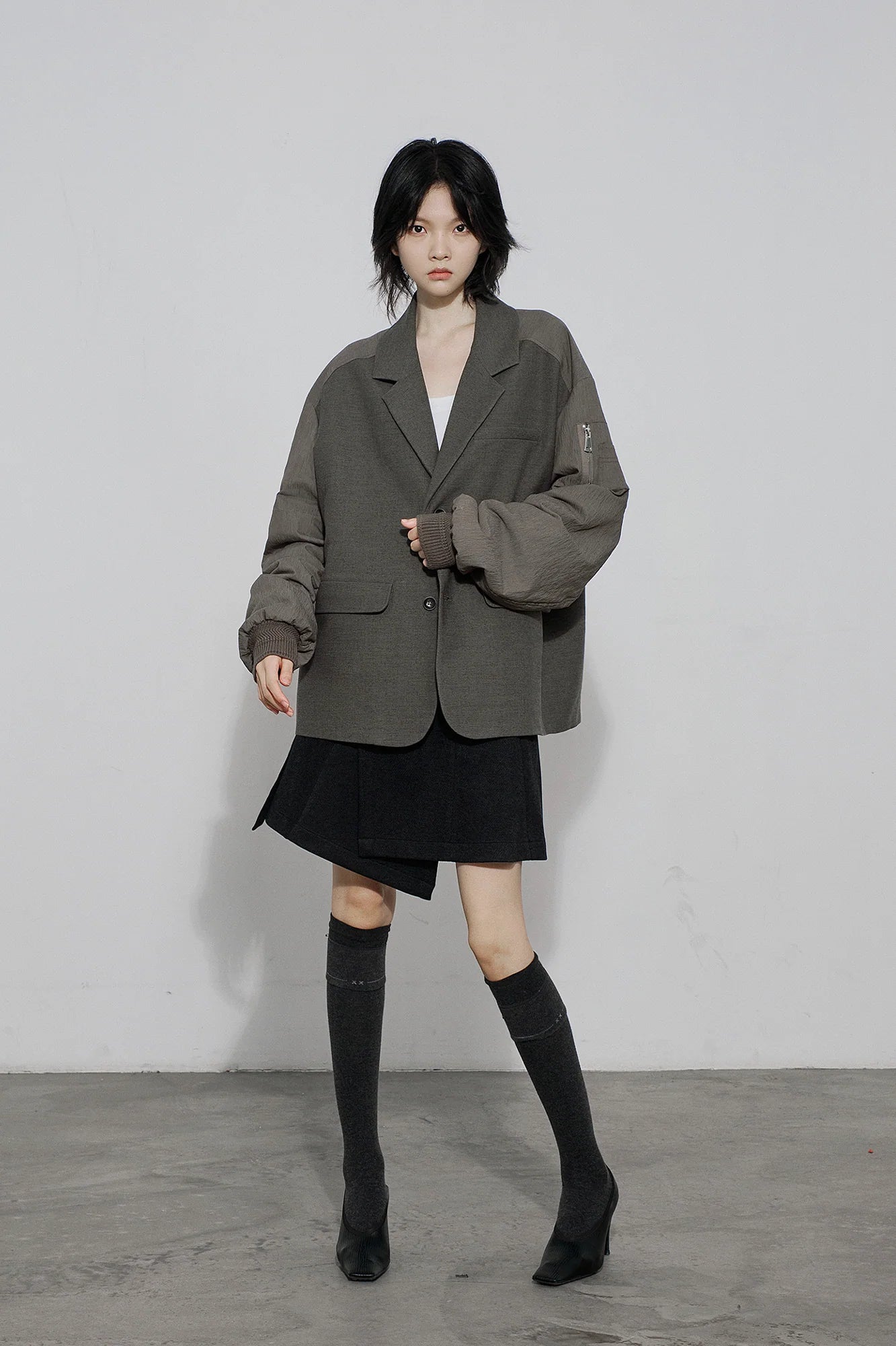 SAME FLOW Multi-Pocket Paneled Bomber-Sleeve Suit Jacket