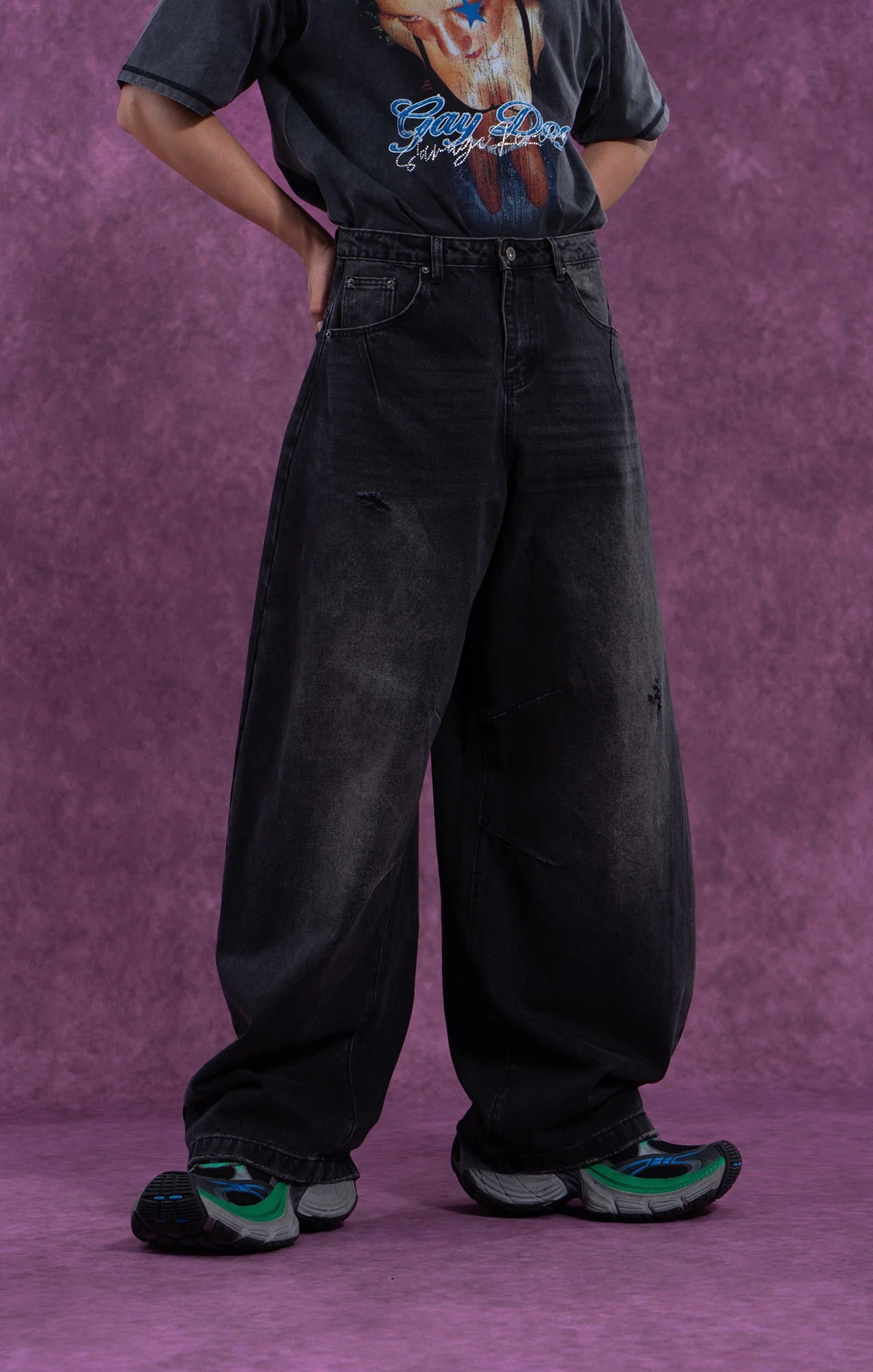 CLP Washed Balloon-Leg Jeans