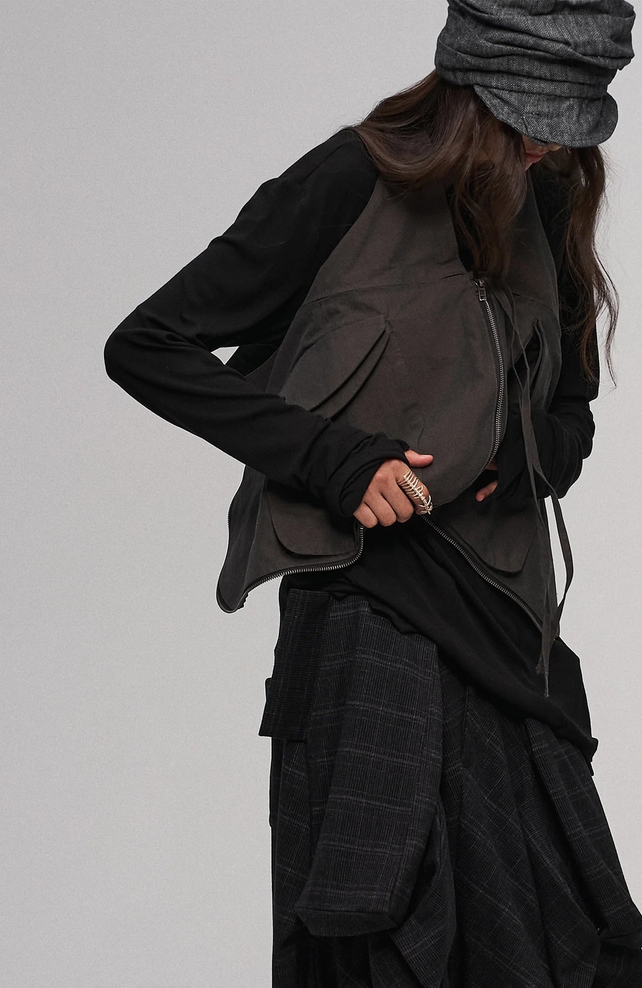 ILNya Nieternite Nifutur Multi-Use Utility Vest