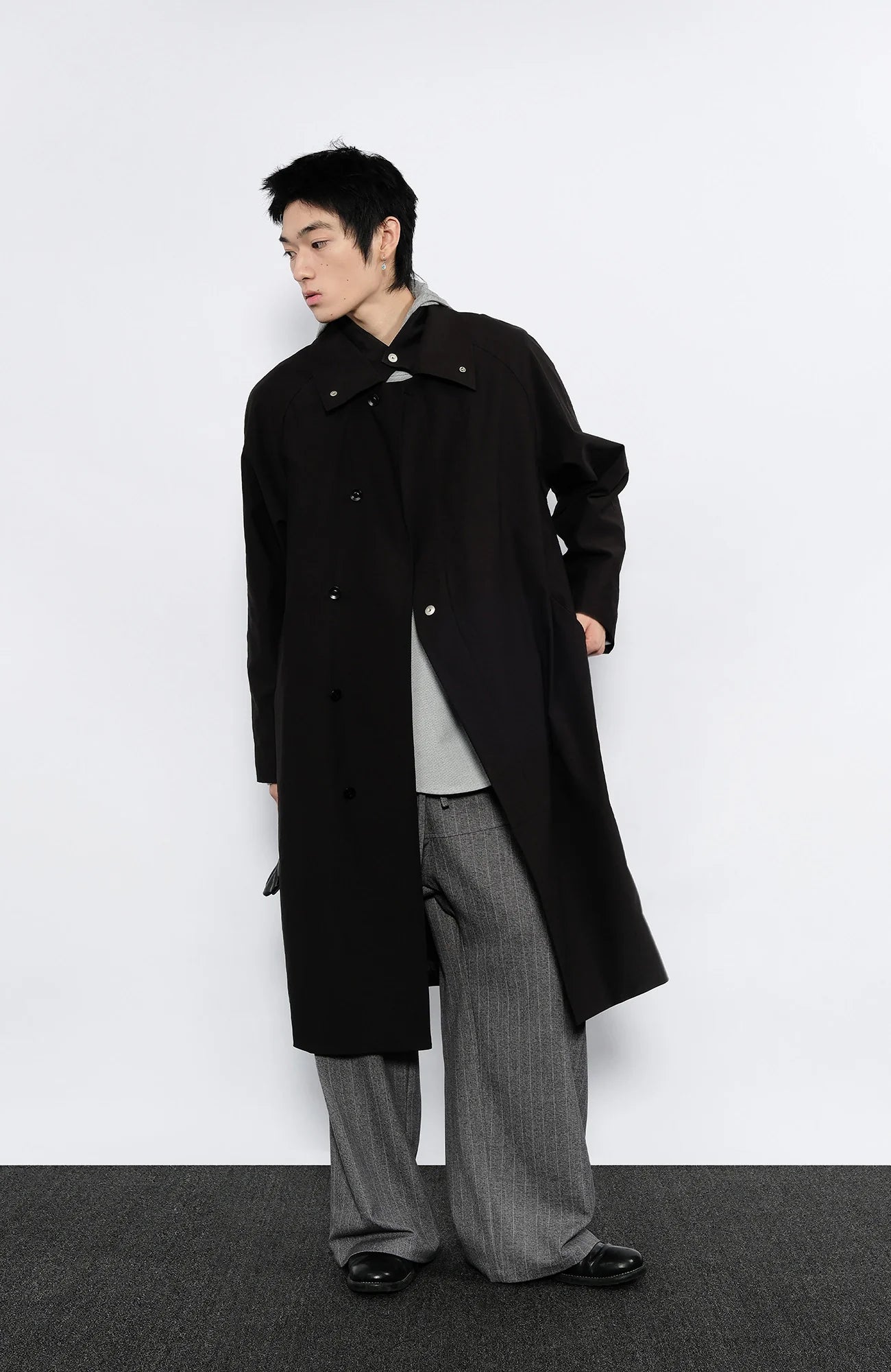 7440 37 1 Arc Placket Dual-Collar Contrast Interior Coat