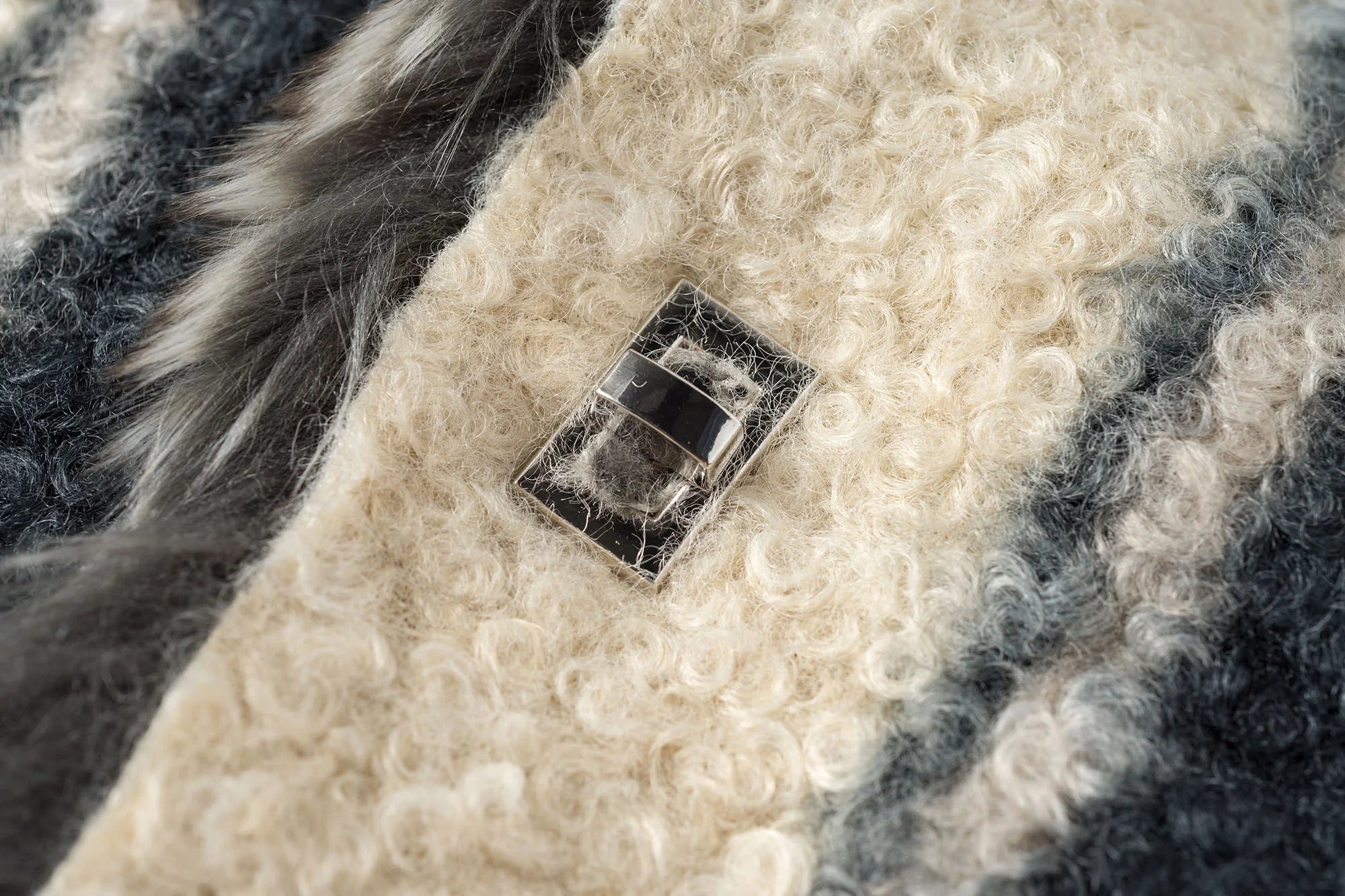 TUIMU Reversible Faux Fur Cropped Jacket