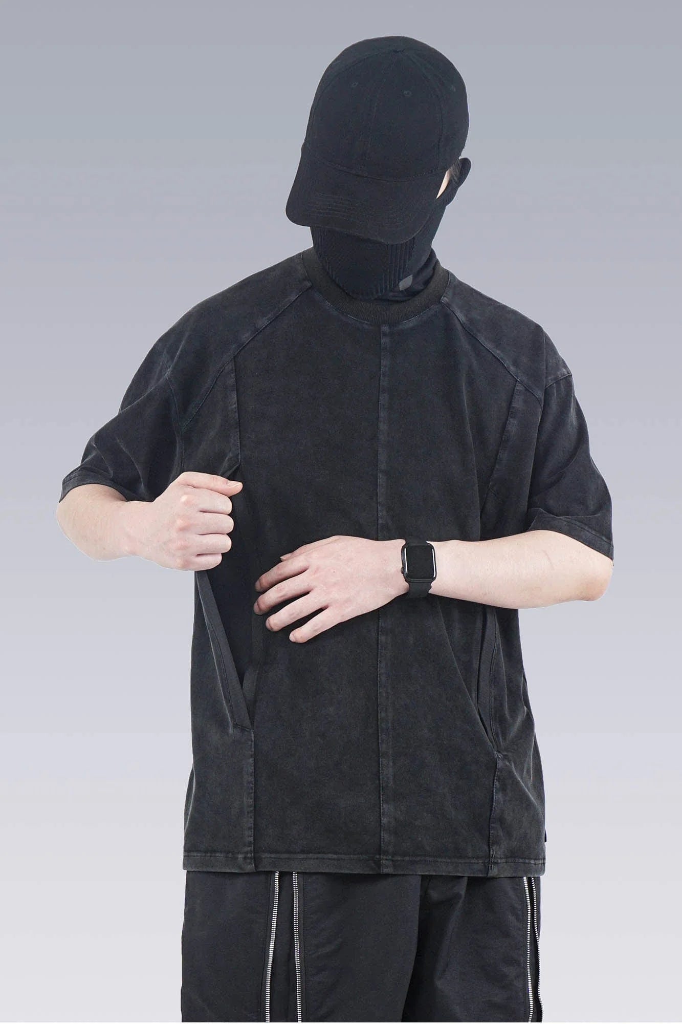 SILENSTORM Washed Paneled Side Pocket T-Shirt