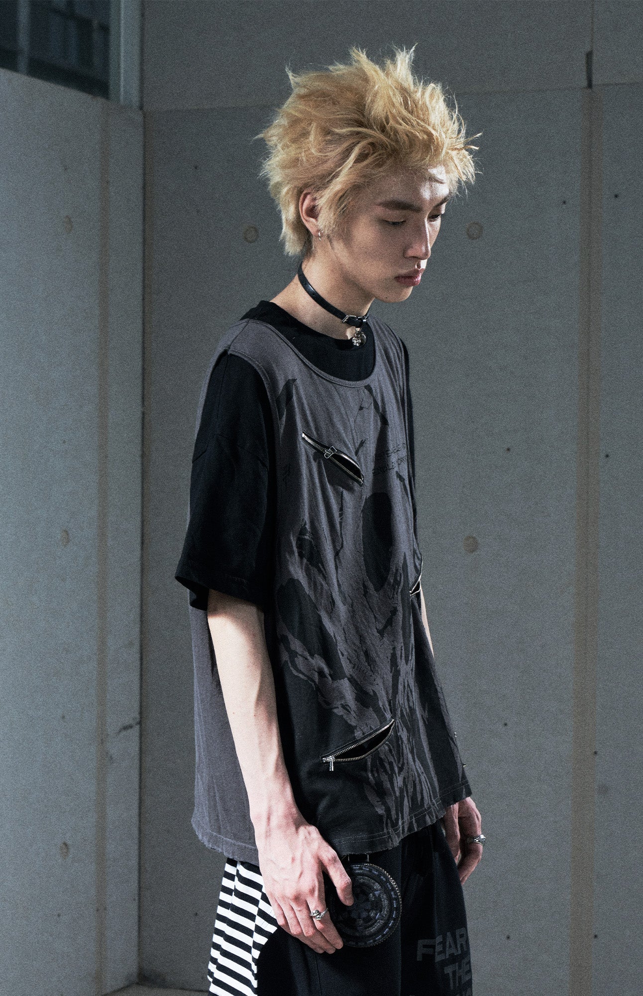 VENTUREK Washed Horror Graphic Layered Multi-Zip Tee