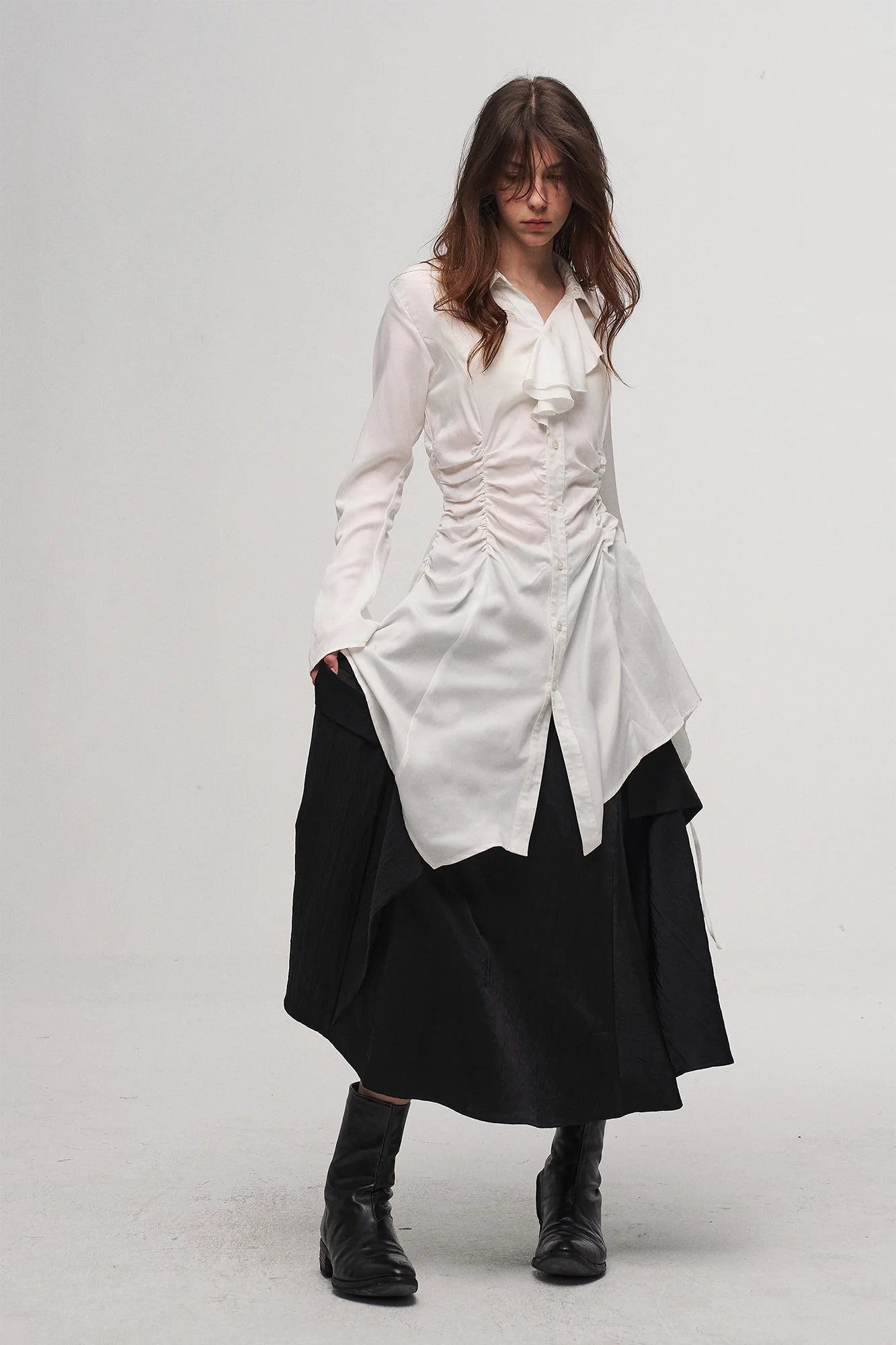 ILNya Nieternite Nifutur Ruched Waist Ruffle-Neck Long Shirt