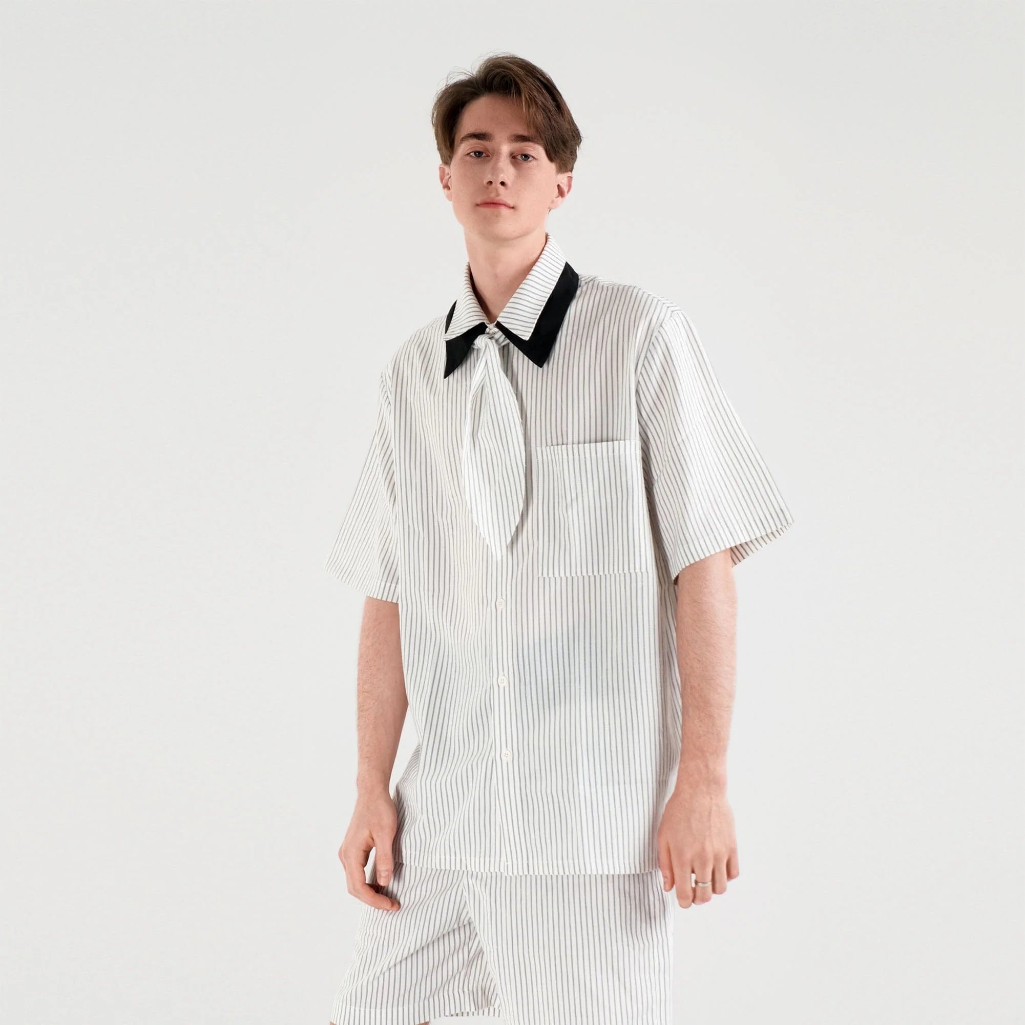 WIID Striped Contrast-Collar Tie-Neck Half Shirt