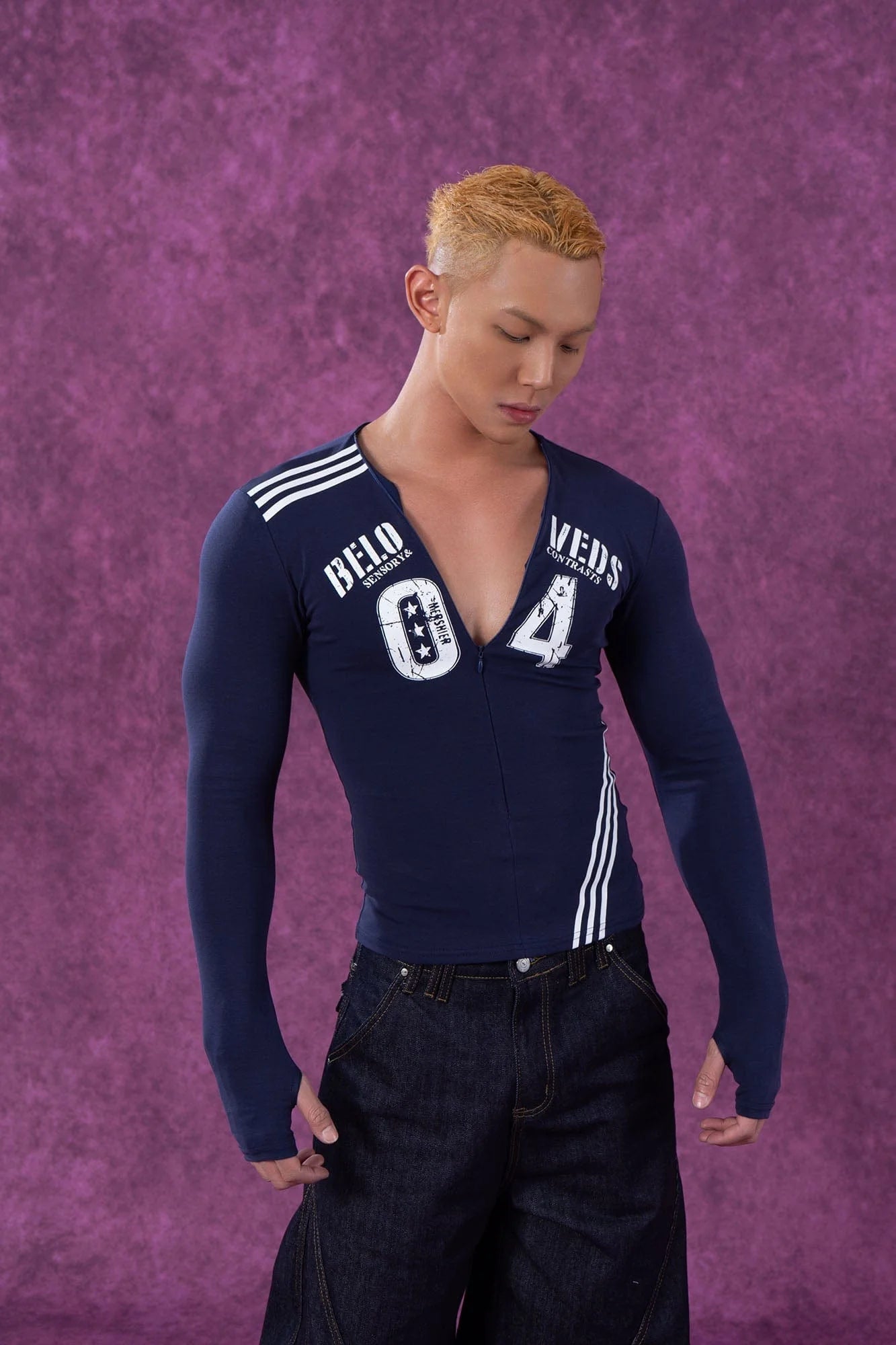 CLP V-Neck Zip-Up Slim Long-Sleeve Tee