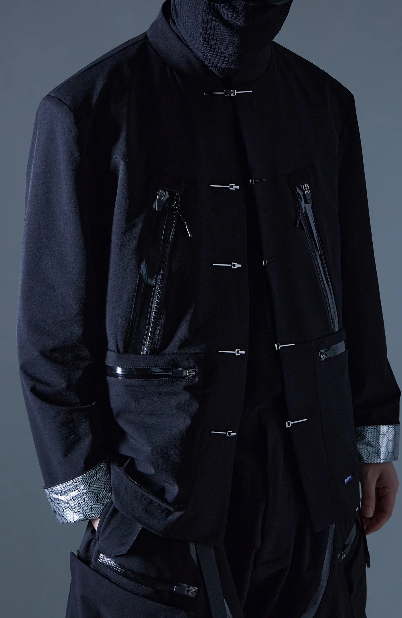 SILENSTORM Multi-Pockets Mandarin Waterproof Jacket