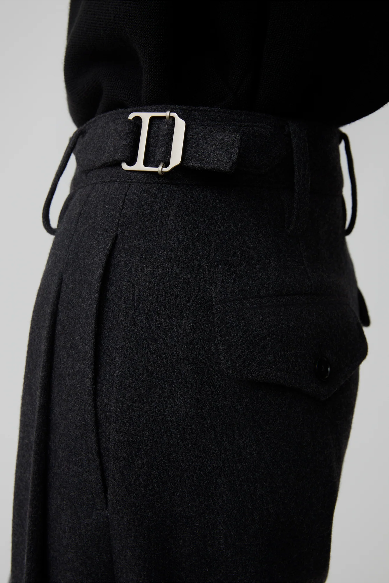 OPICLPOTH Wool-Blend Pleated Barrel Trousers