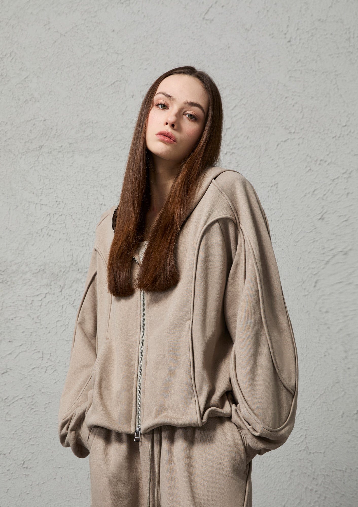 ORGANIC EMOTION Curved Panel Drawstring-Hem Zip-Up Hoodie