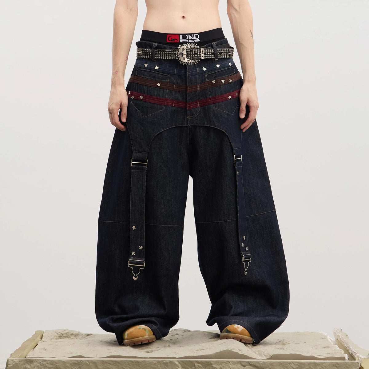 DND4DES Star-Rivet Harness-Layered Curved Jeans