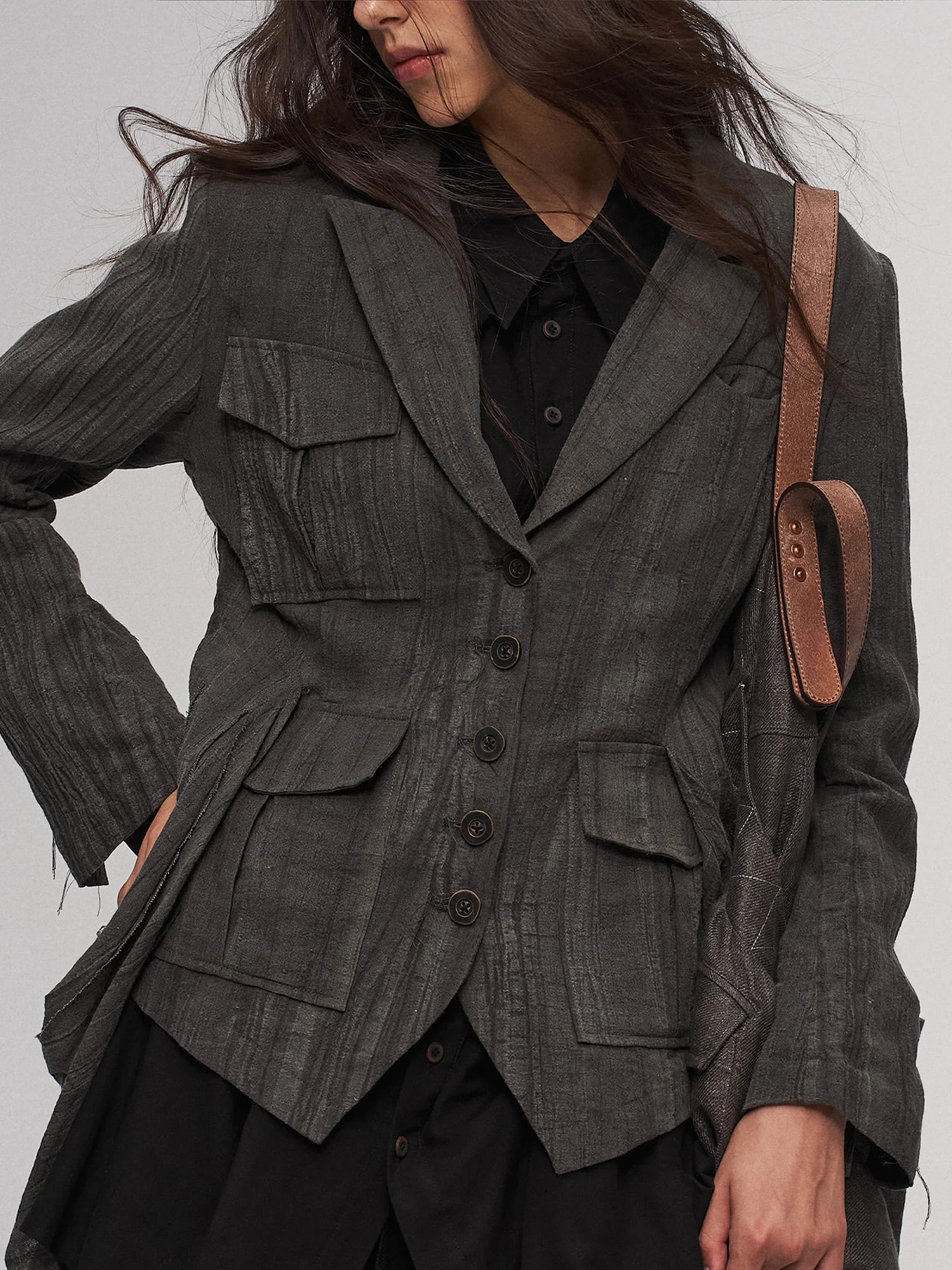 ILNya Nieternite Nifutur Distressed Draped Cotton-Linen Jacket