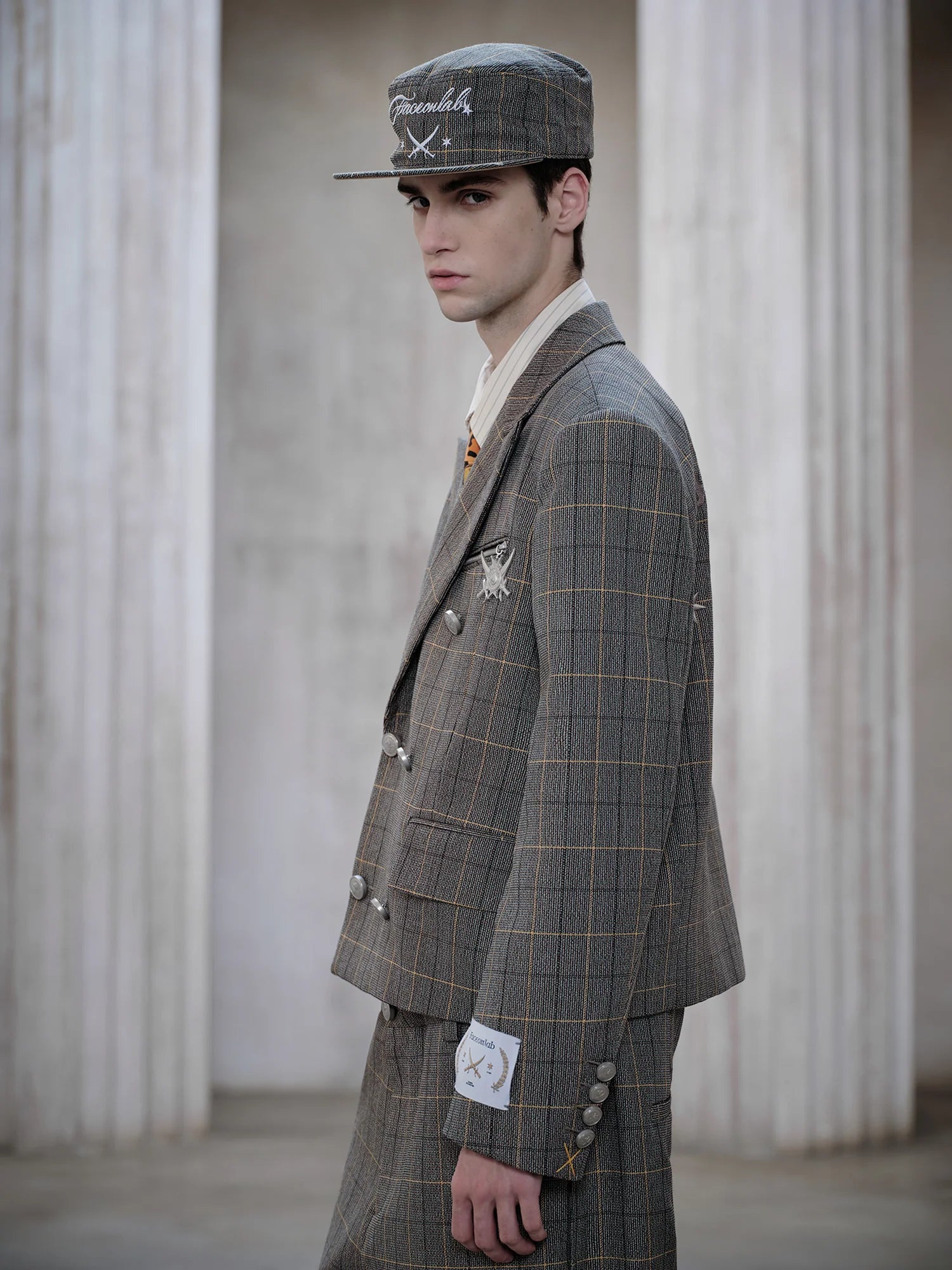 FACEONLAB Plaid Double-Breasted Blazer