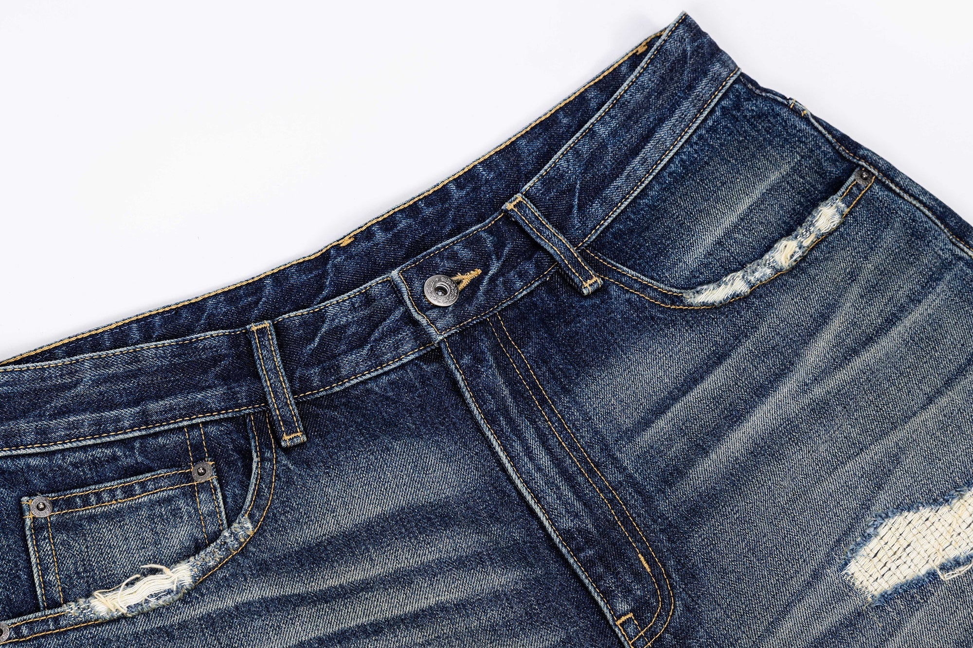 CATSSTAC Distressed Wrinkled Washed Wide-Leg Jeans