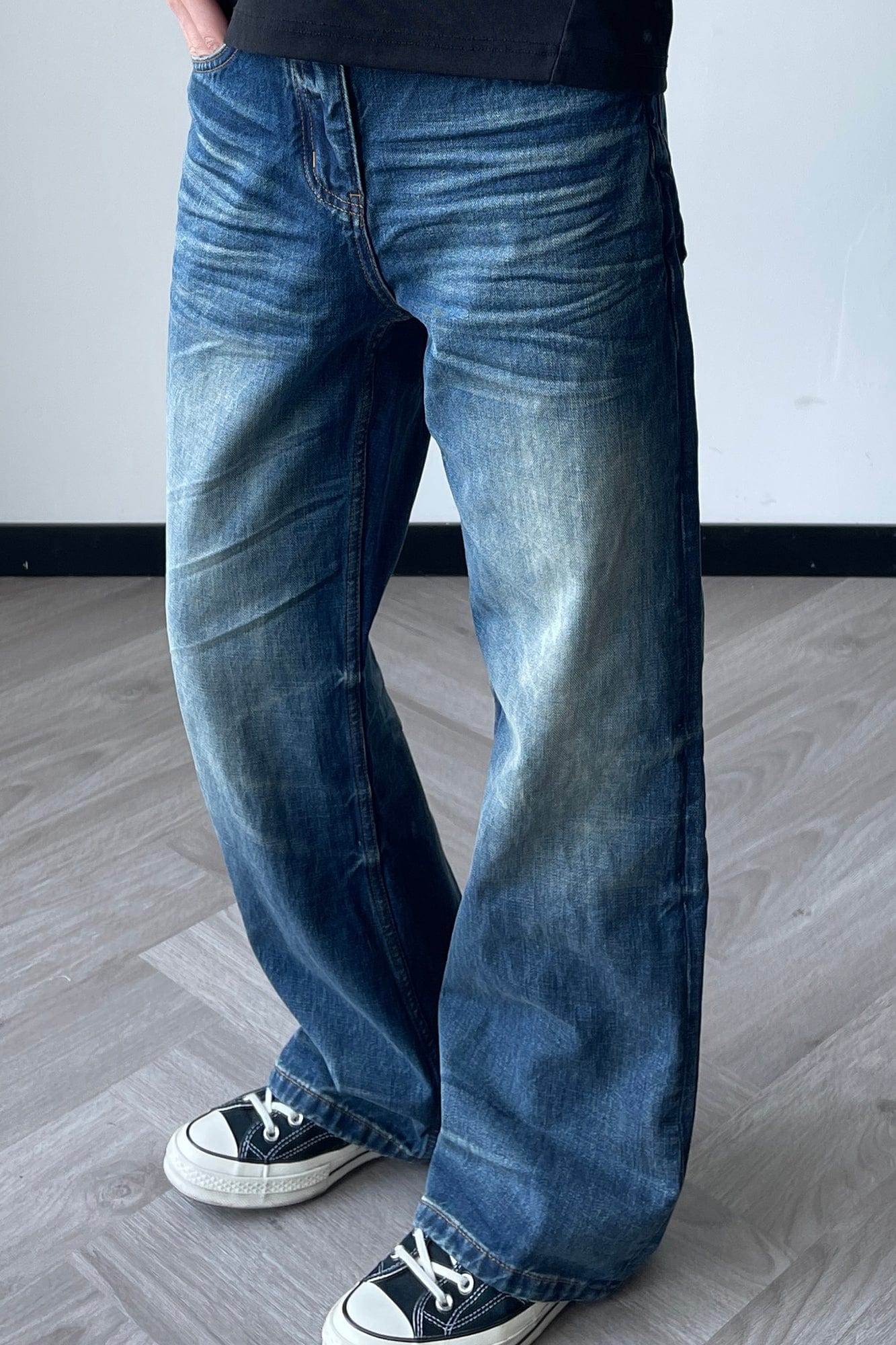 OKAYTHXBYE Wrinkled Washed Wide-Leg Jeans