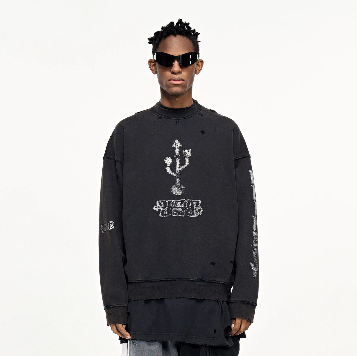 ULIPERY Distressed USB Graphic Long Sleeve Tee Black