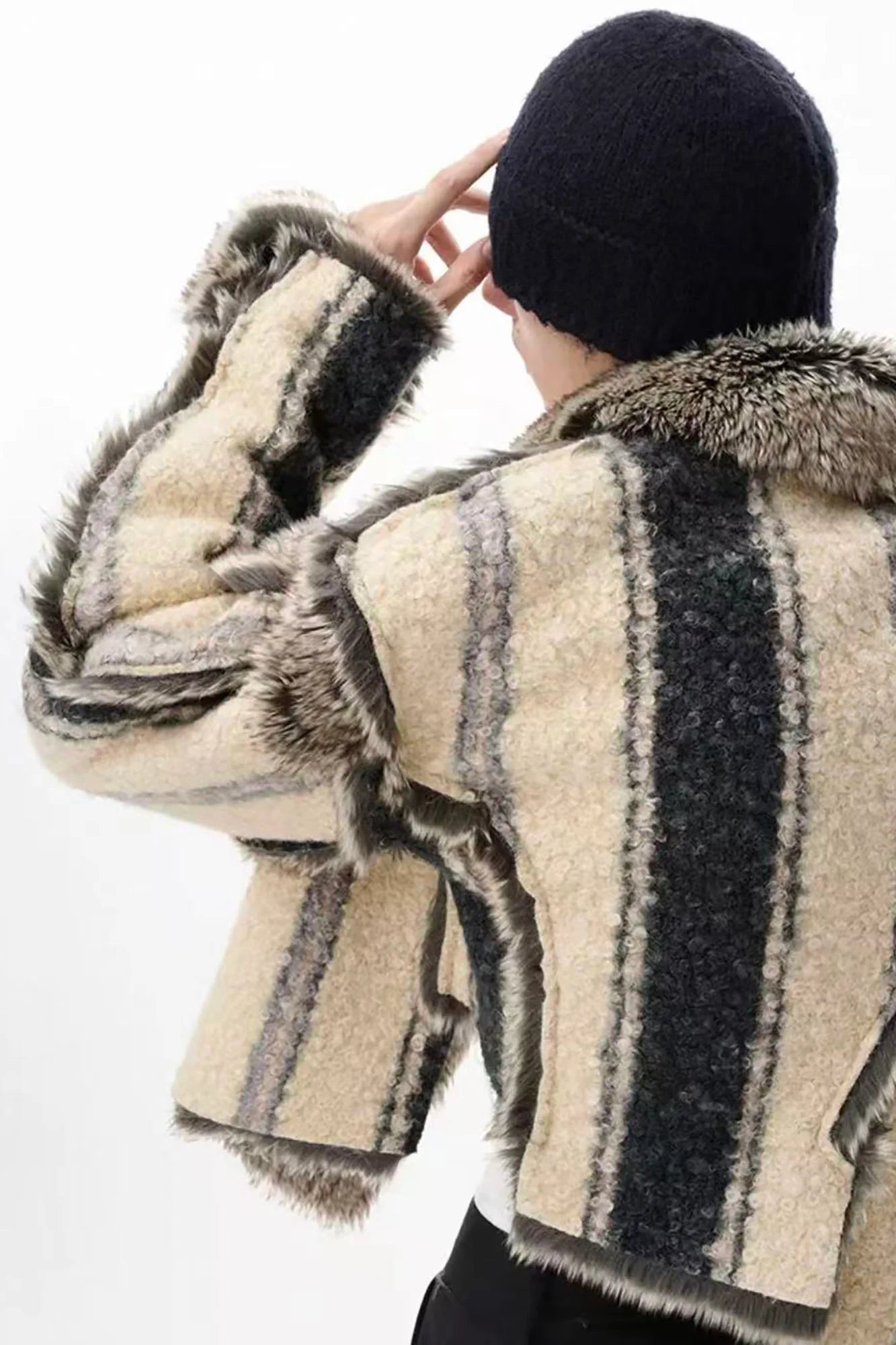 TUIMU Reversible Faux Fur Cropped Jacket