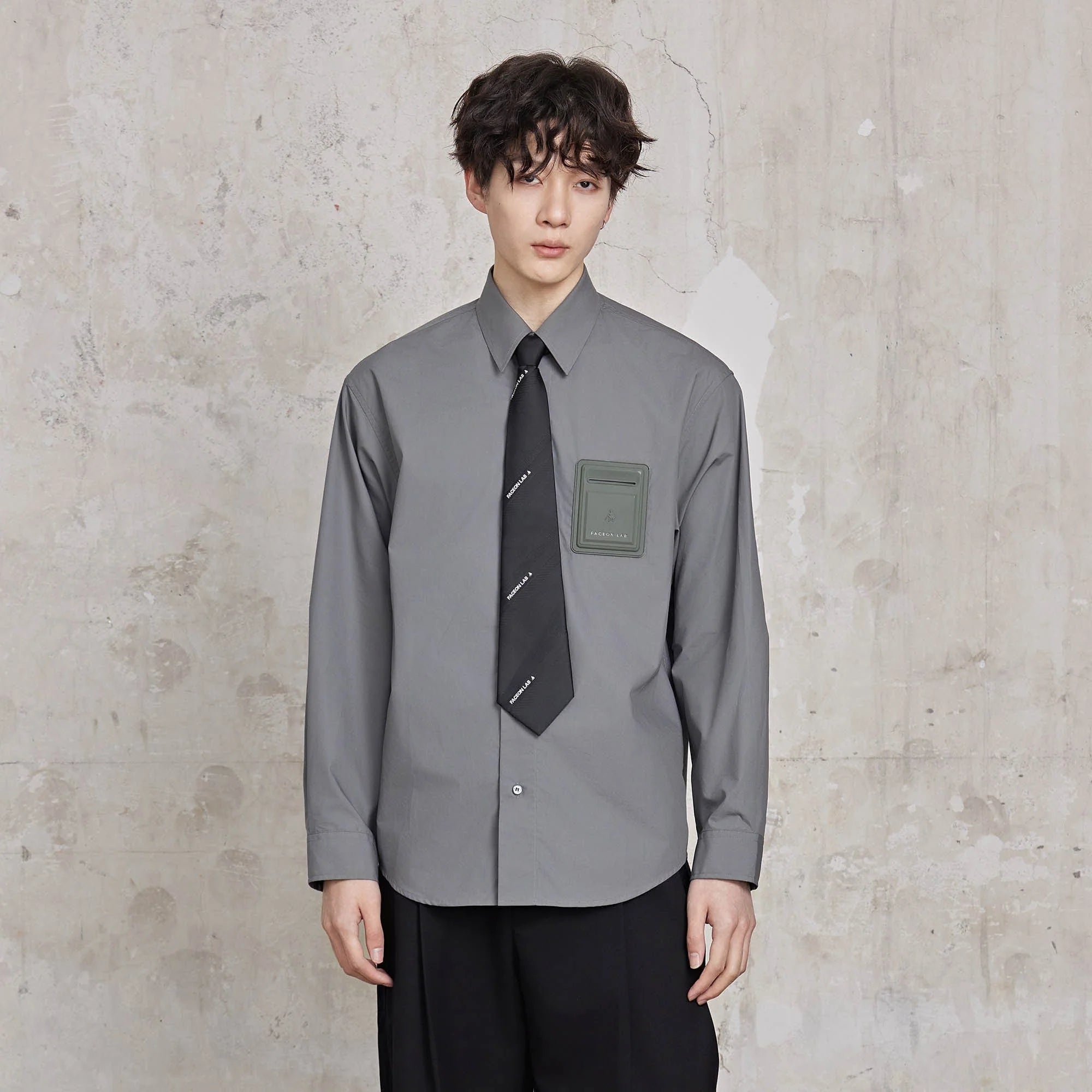 FACEONLAB Modern Patch-Pocket Poplin Shirt