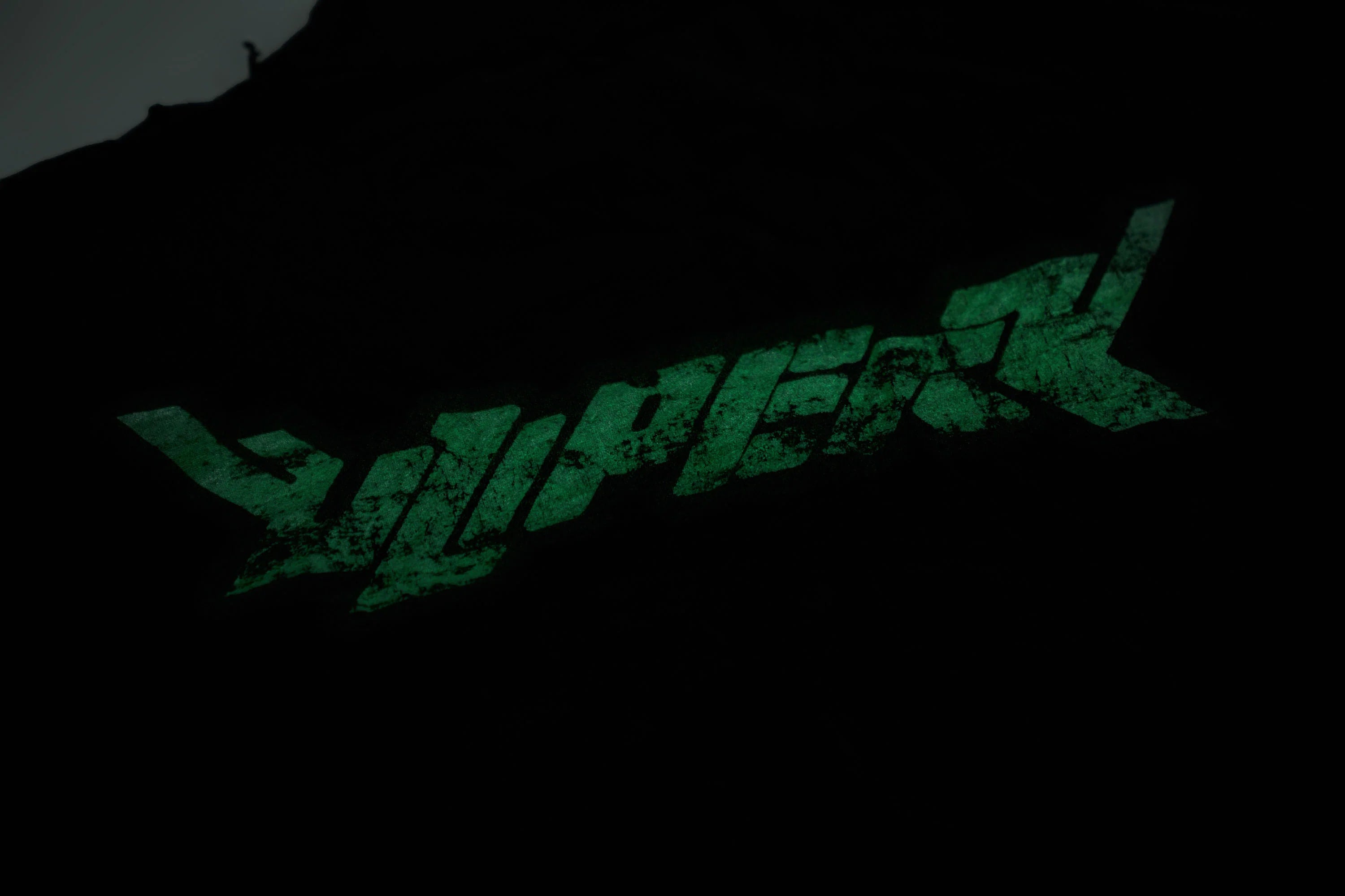 ULIPERY Distressed Glow Crinkled T-Shirt