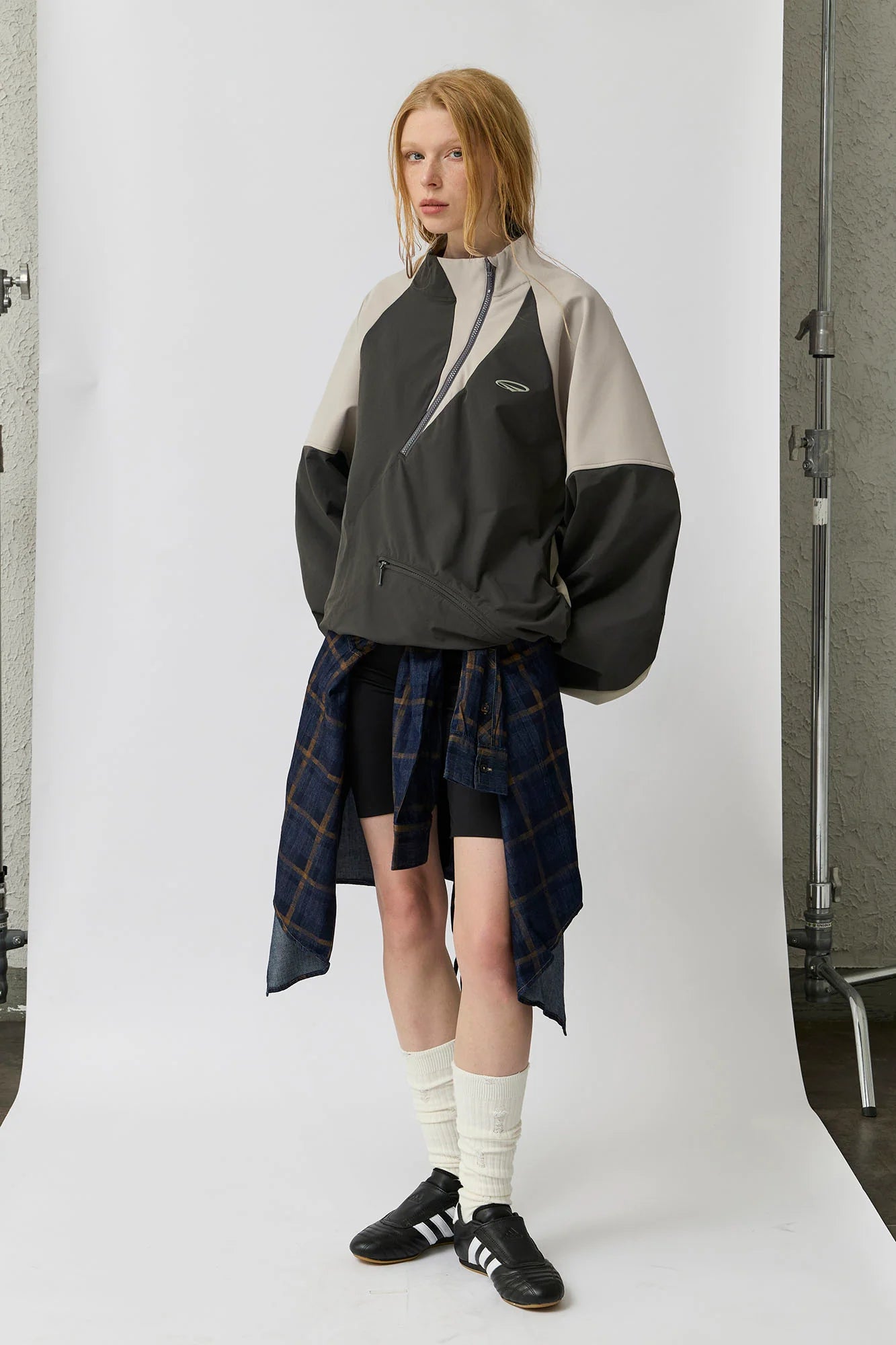 ORGANIC EMOTION Contrast Diagonal Half Zip Oversized  Windbreaker
