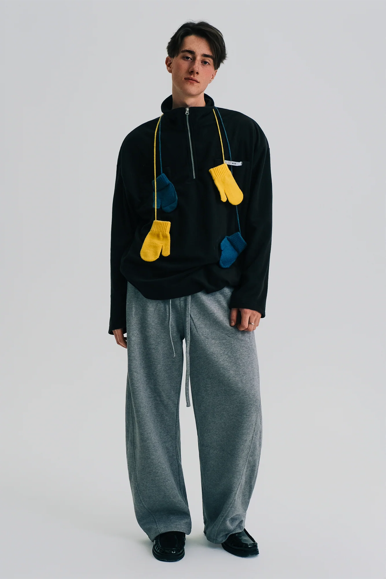 WIID Mitten-Chain Half-Zip Oversized Sweatshirt