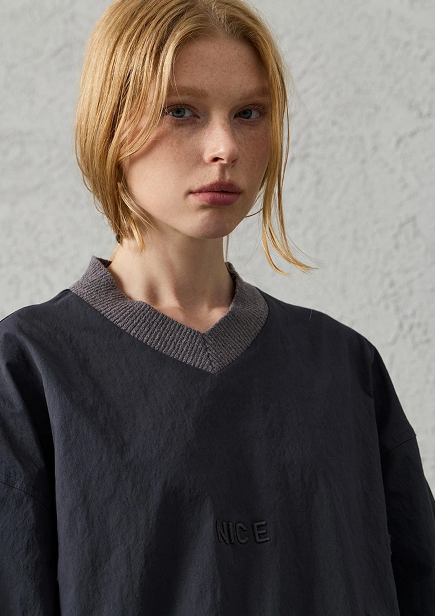 ORGANIC EMOTION Water-Repellent LOGO Embroidered Drawstring Sweatshirt