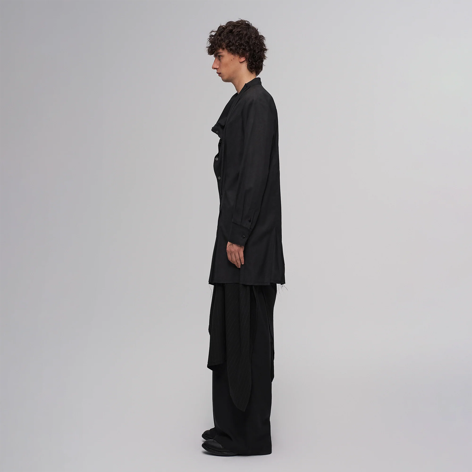 ILNya Nieternite Nifutur Asym Draped Raw-Edged Shirt