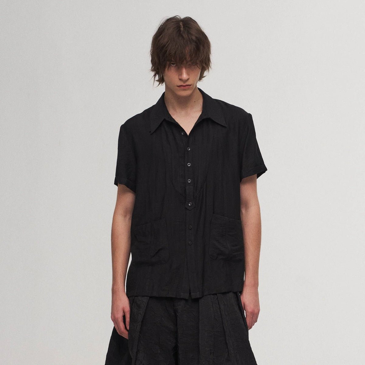 ILNya Nieternite Nifutur Stripe Crinkled Spliced Layered Collar T-Shirt Black