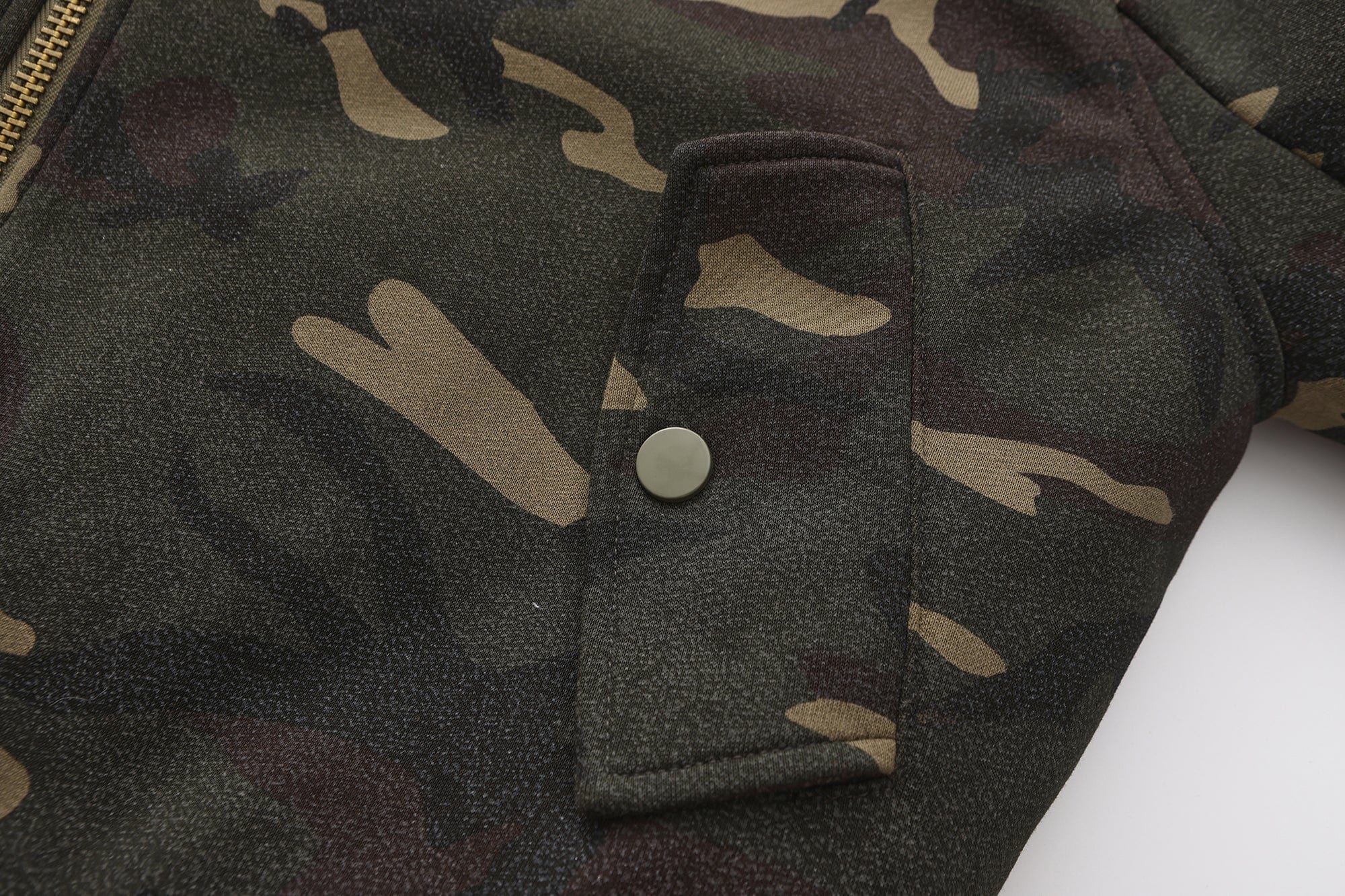 LUUUCAM Classic Camo Bomber Jacket