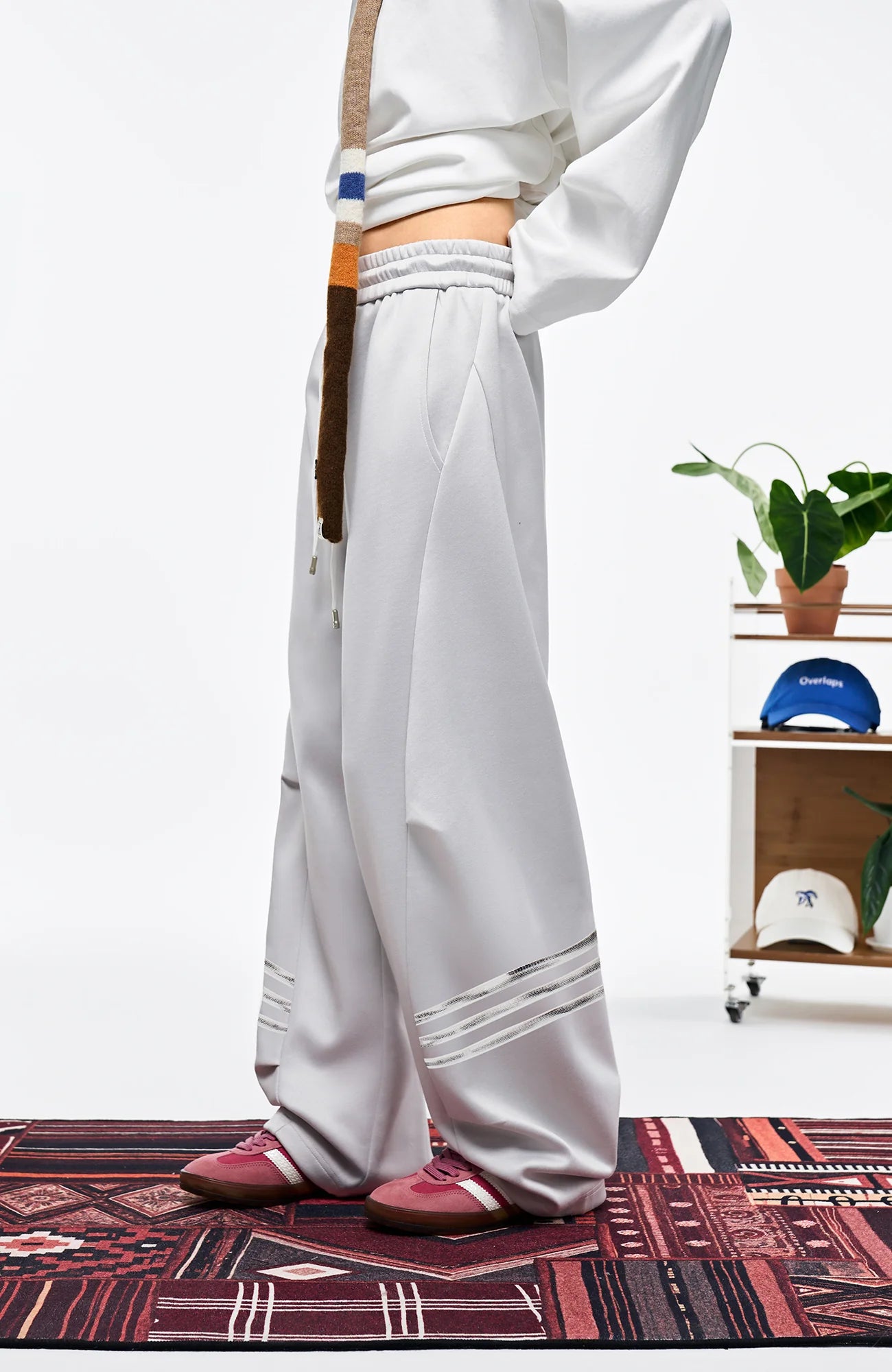 OVERLAPS Curved-Leg Panel Track Pants