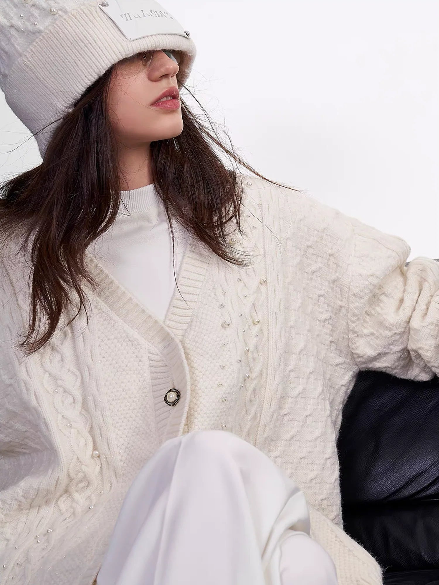 TIWILLTANG Pearl-Embellished Cable Knit Cardigan