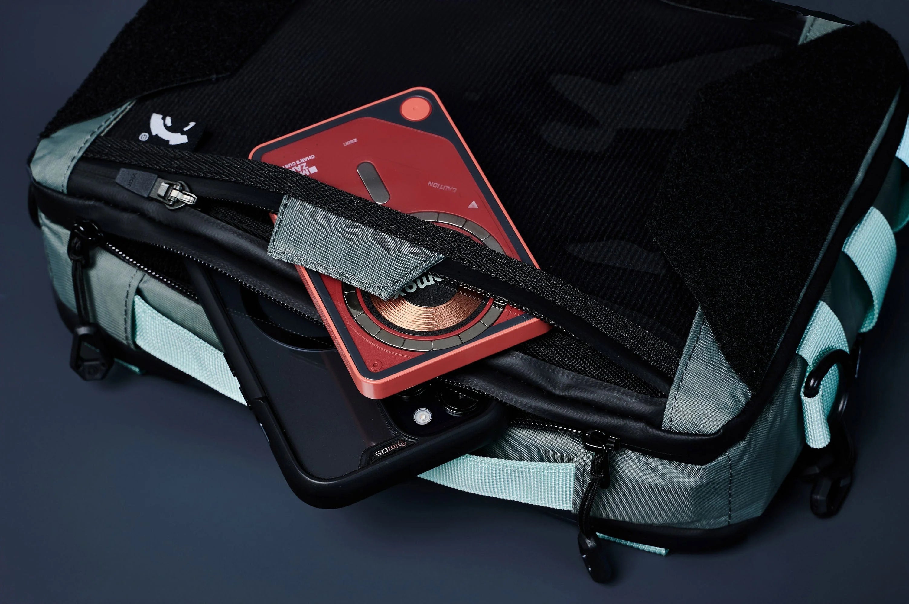 OVERCLOCK ROAM Utility Tablet Organizer