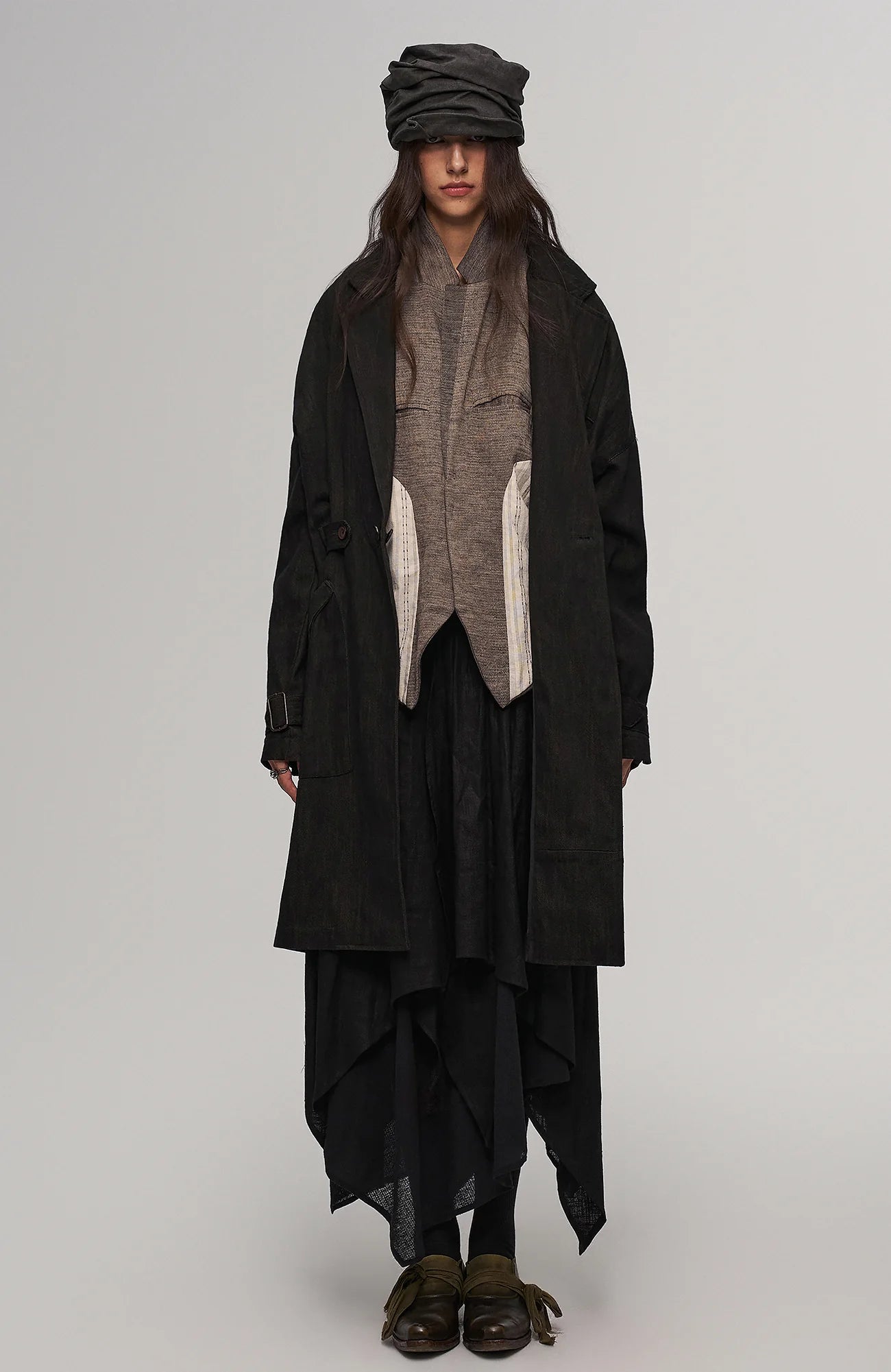 ILNya Nieternite Nifutur Knotted Cape-Back Linen-Blend Trench