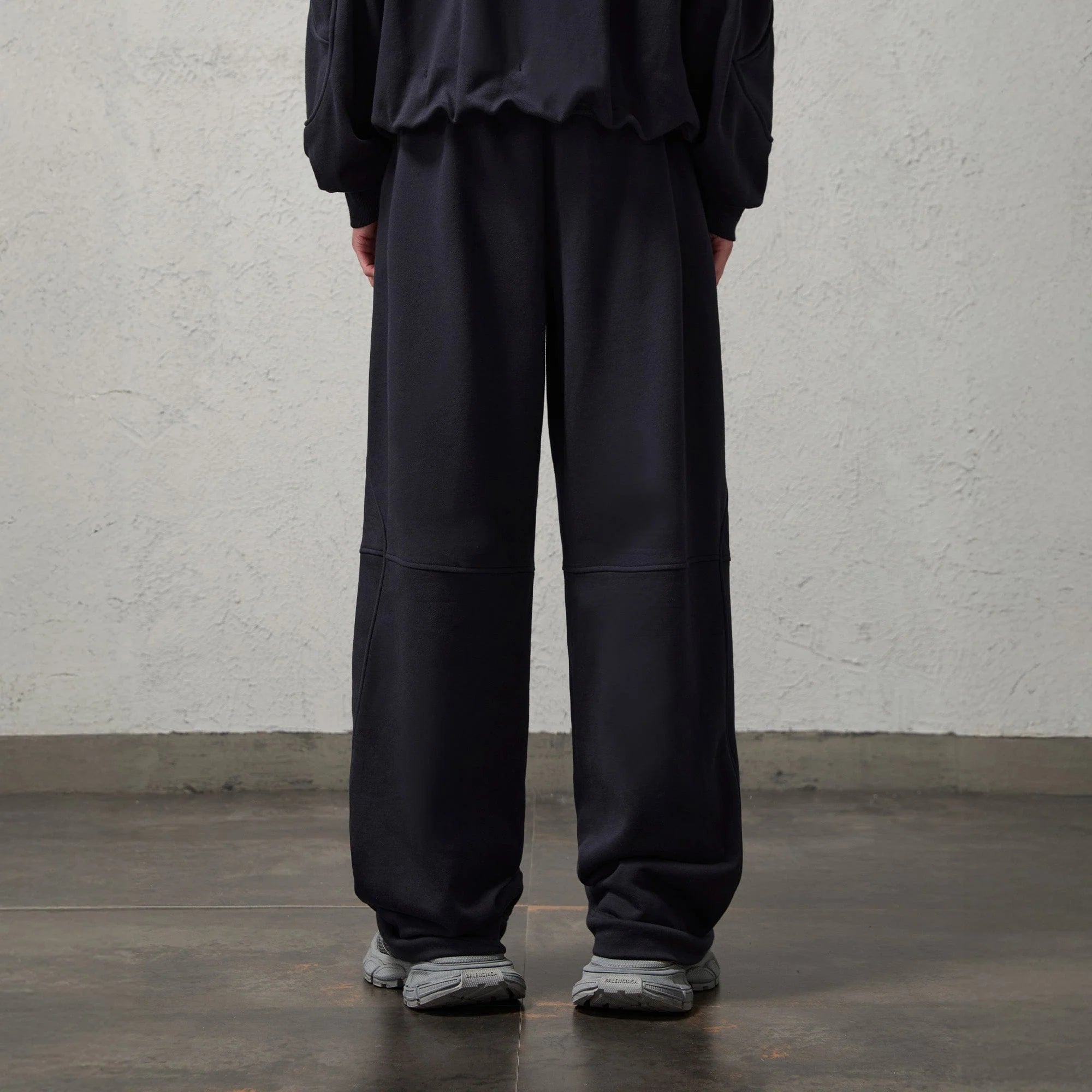 ORGANIC EMOTION Structured Panelled Oversized Sweatpants