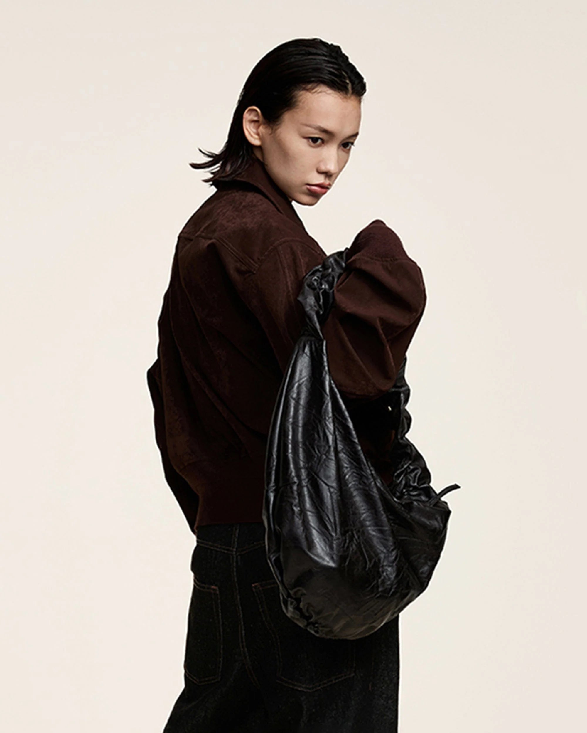 OPICLOTH Wrinkle Crescent Bag