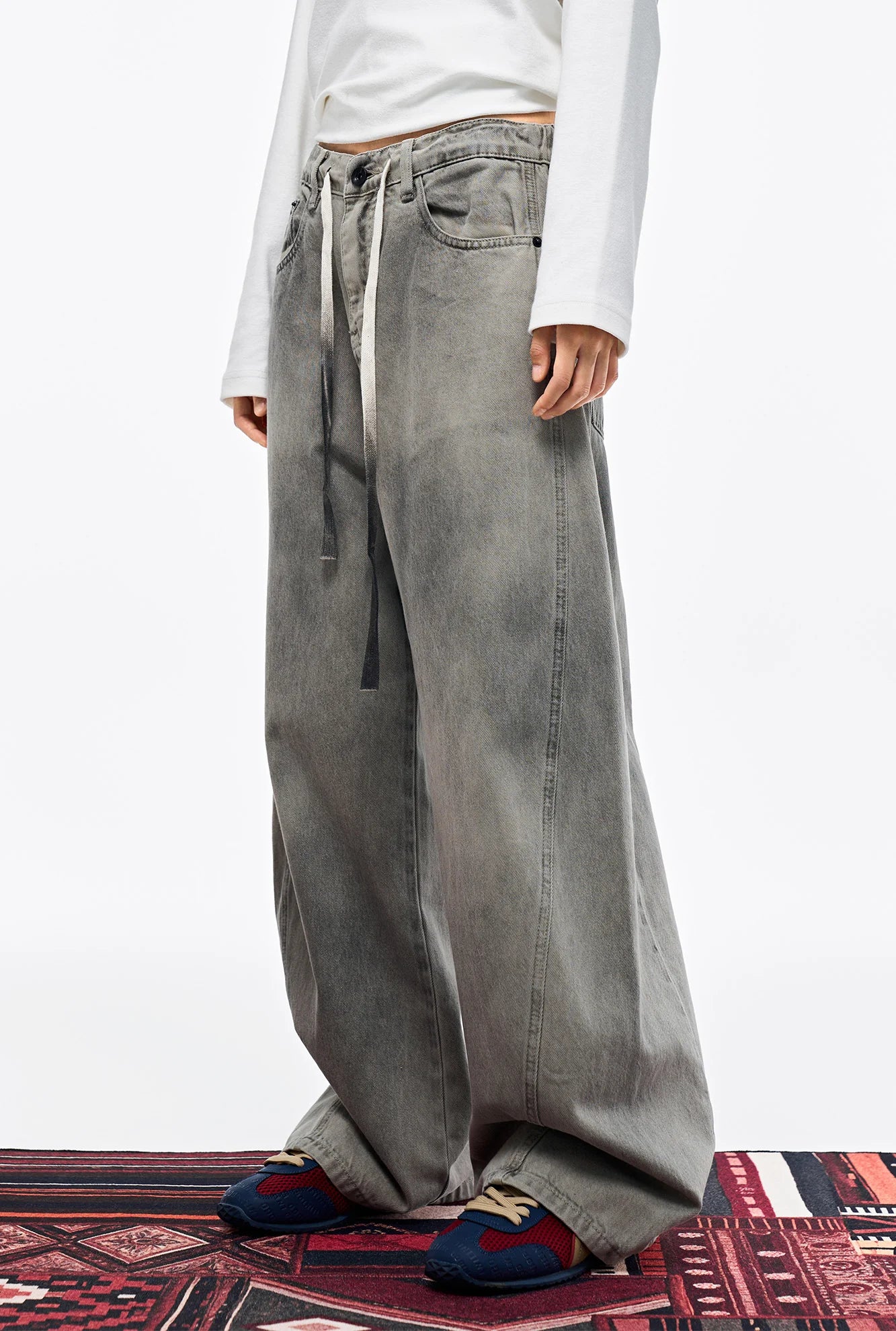 OVERLAPS Washed Drawstring Wide-Leg Jeans