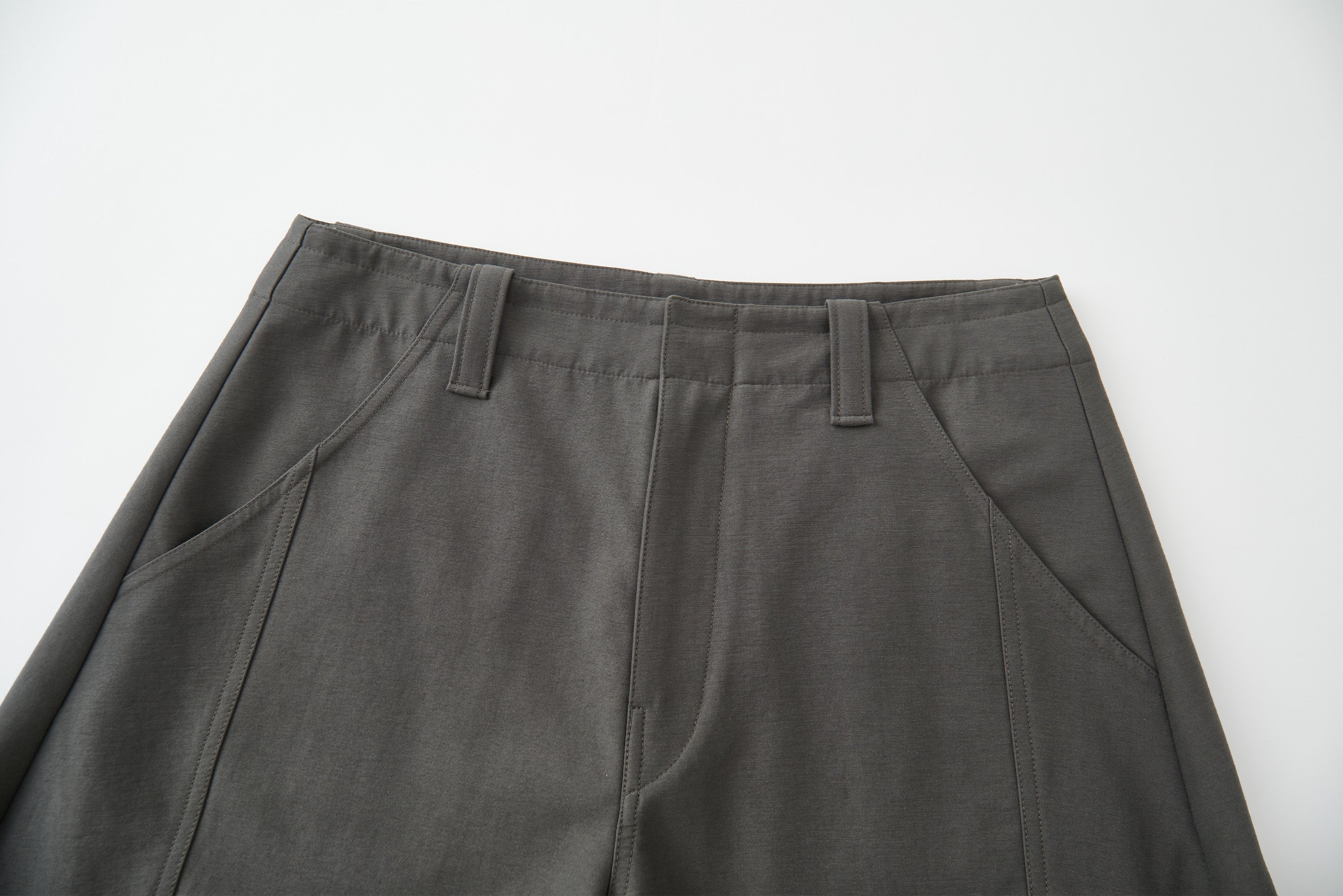 OPICLOTH Retro Curved-Cut Tailored Pants