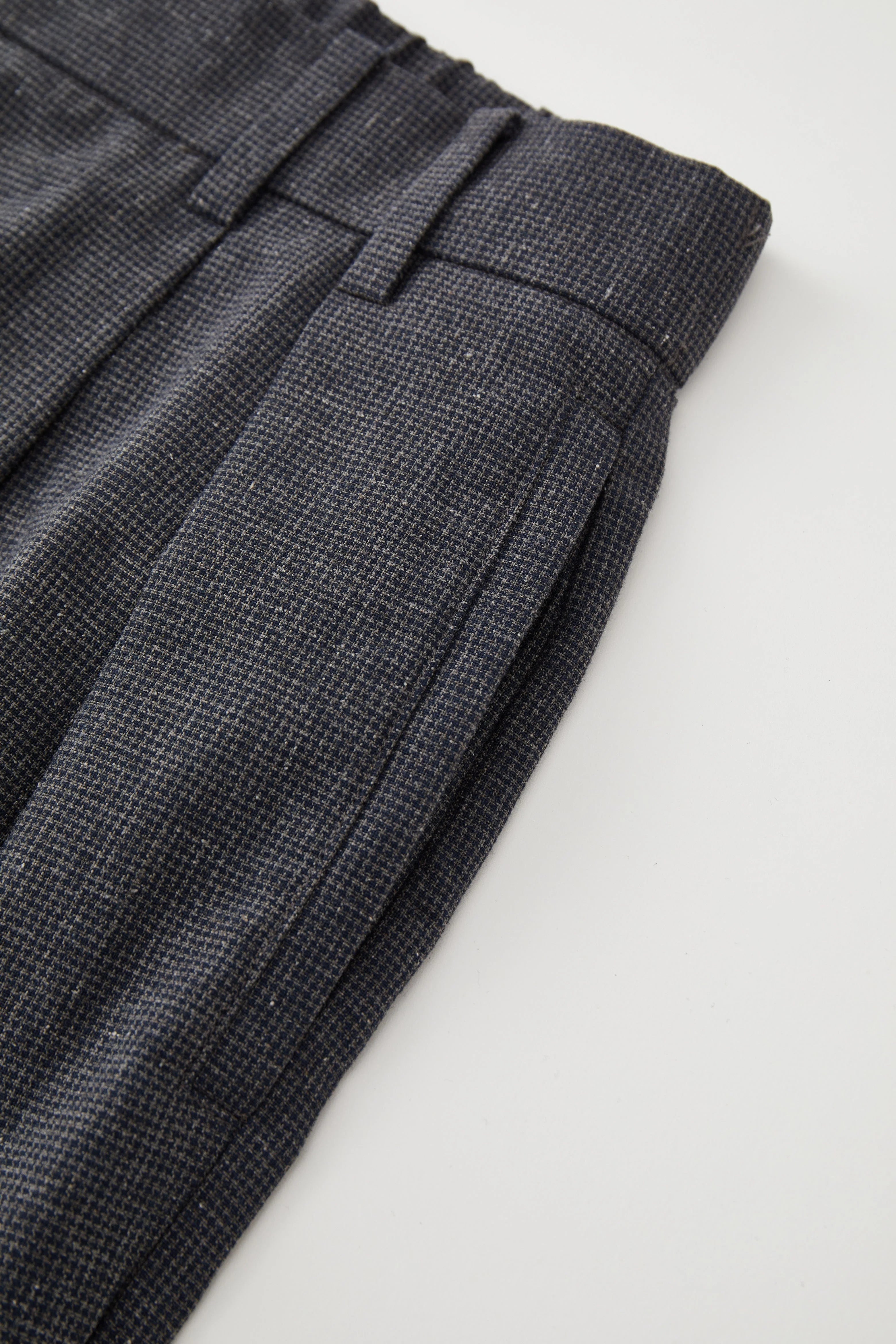 OPICLOTH Asymmetric Pleated Linen-Blend Micro Check Pants