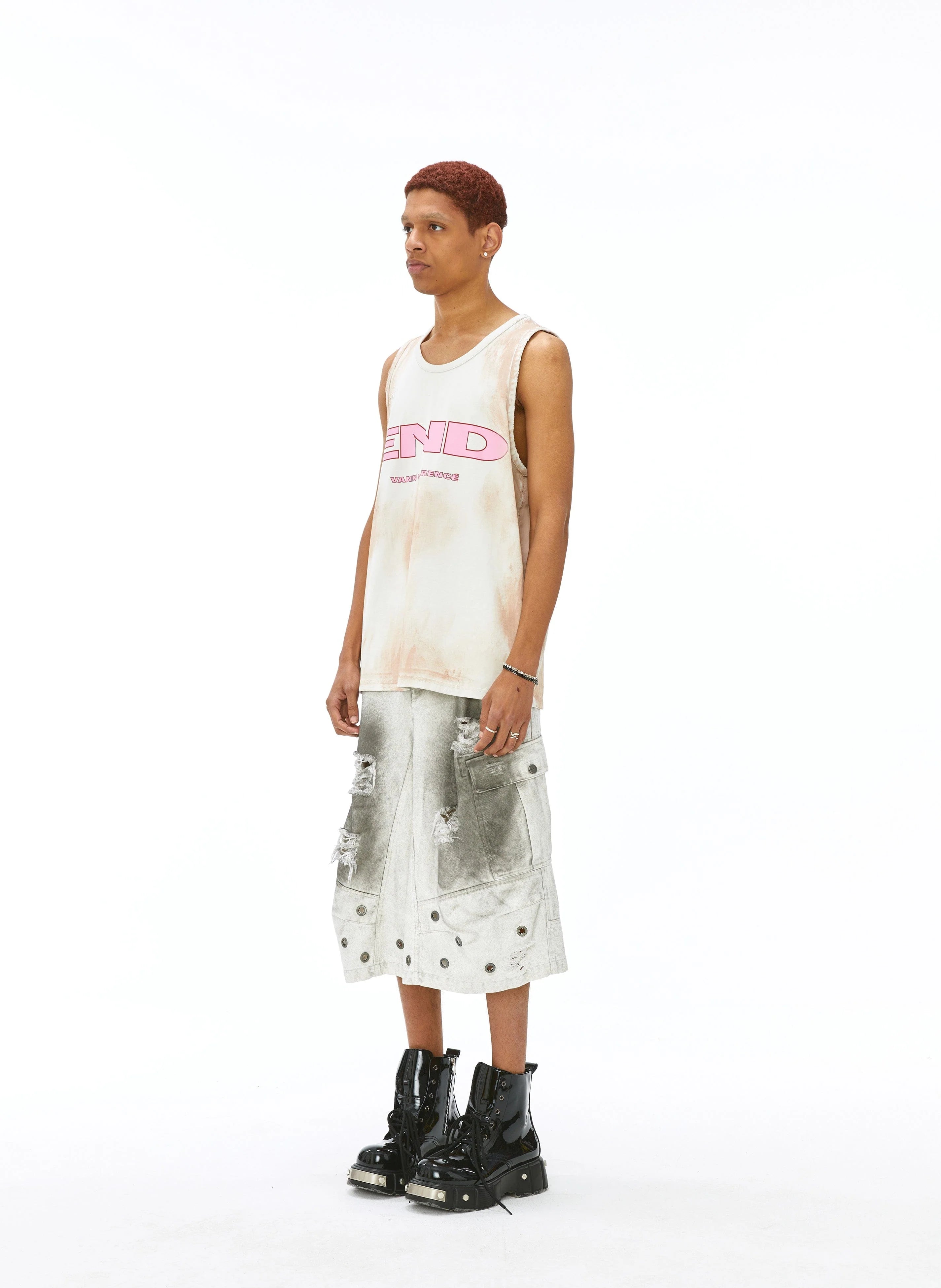 VANN VALRENCE Distressed Gradient Grommet Capris Shorts