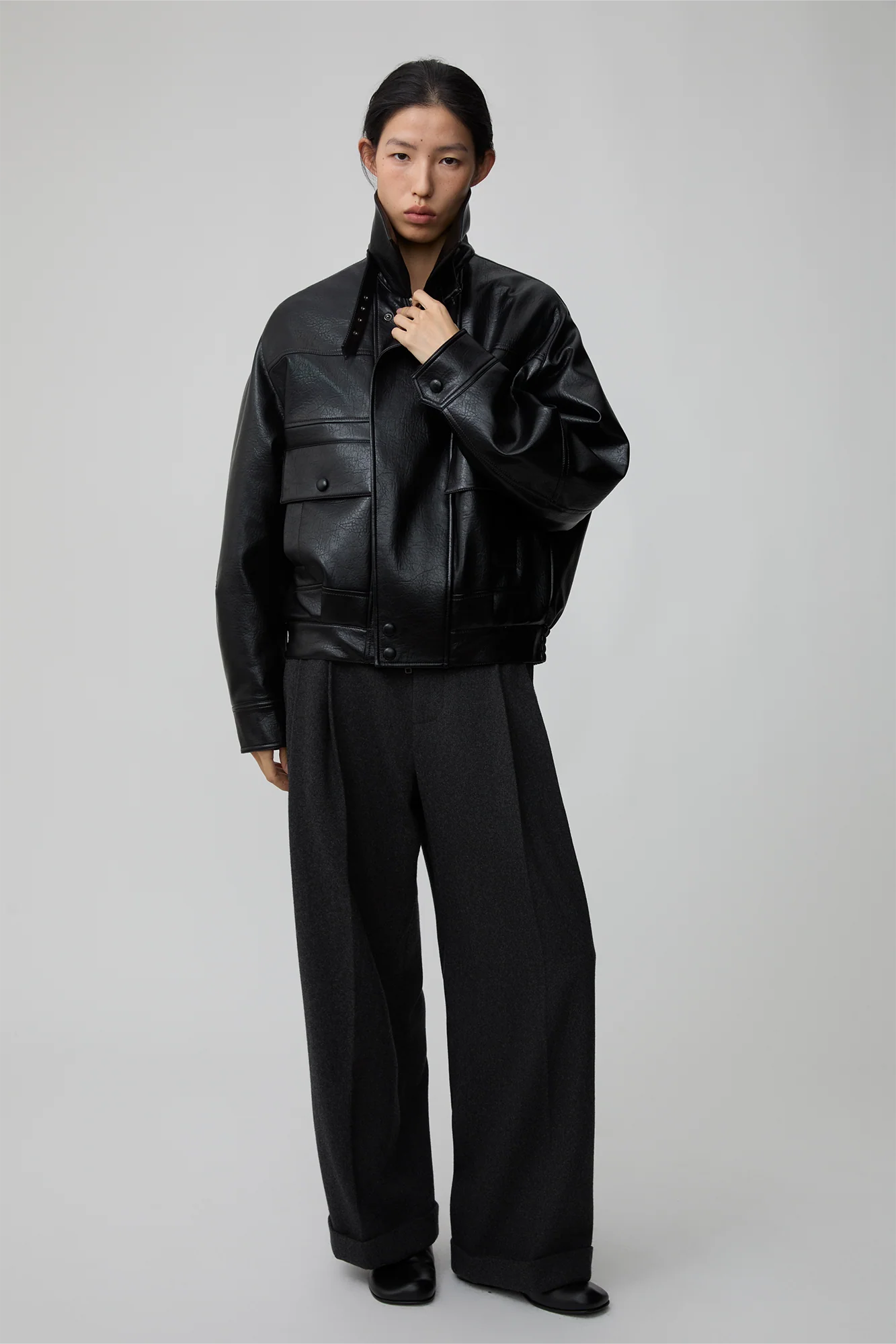 OPICLPOTH Wool-Blend Pleated Barrel Trousers