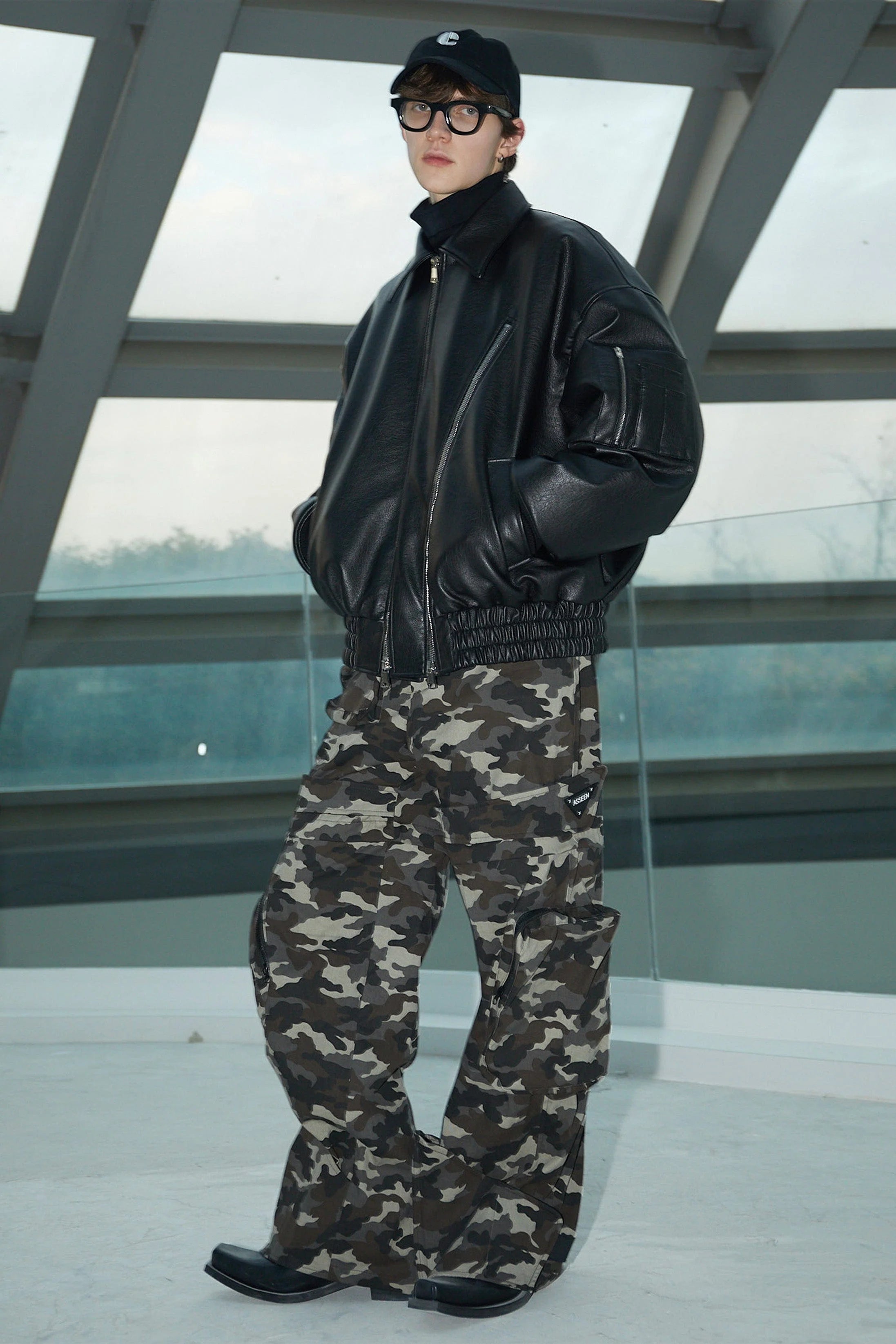 ASSEEN Detachable Multi-Pocket Camo Cargo Pants