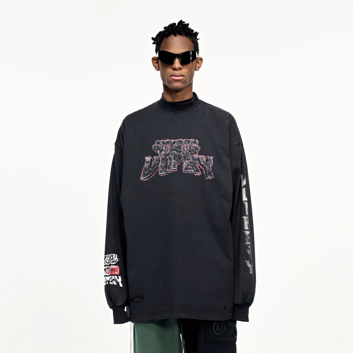 ULIPERY Distressed USB Flash Drive Graphic Long Sleeve Tee