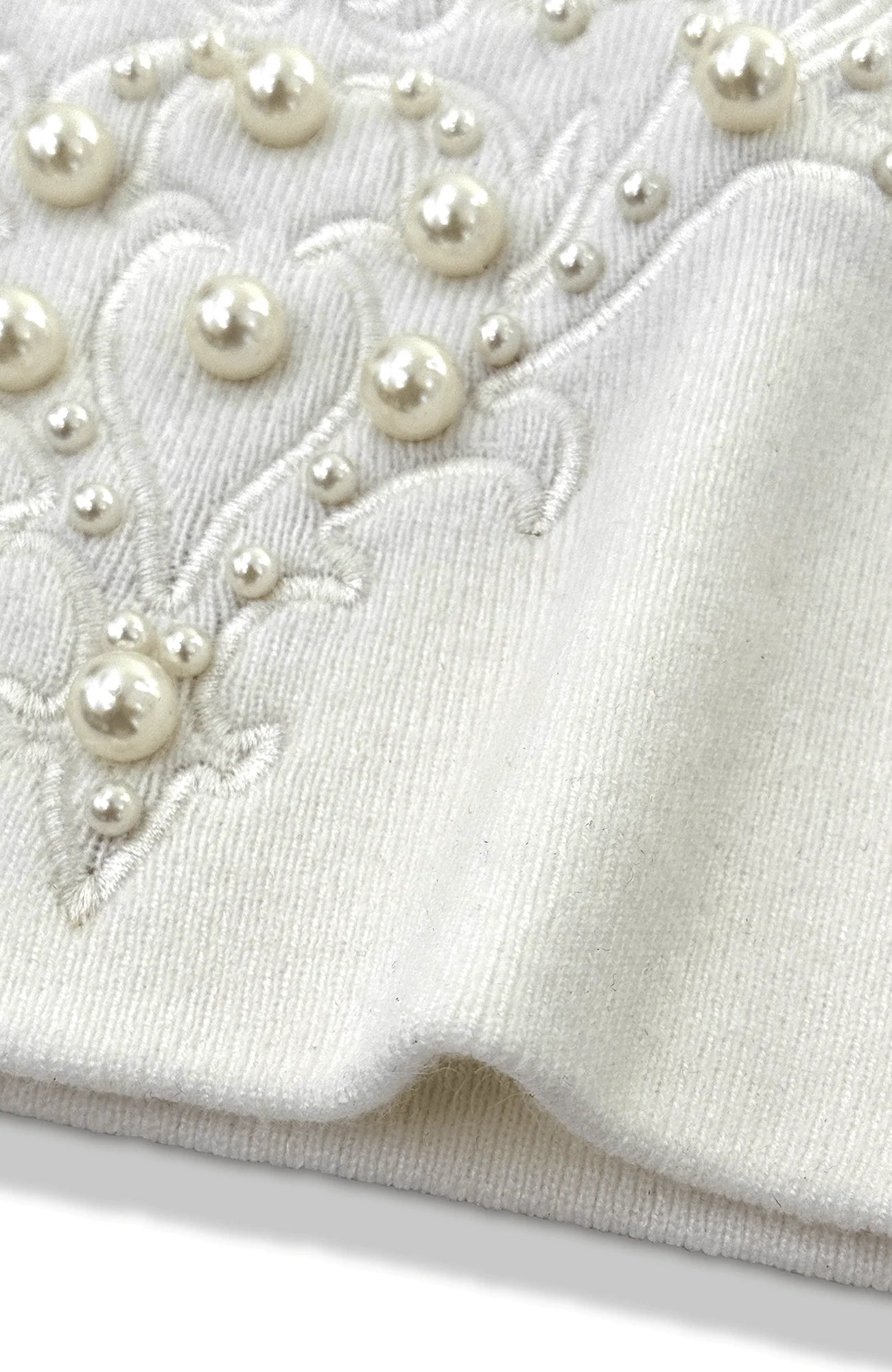 TECNINEGROUP Pearl Heart Embroidered Knit Beanie