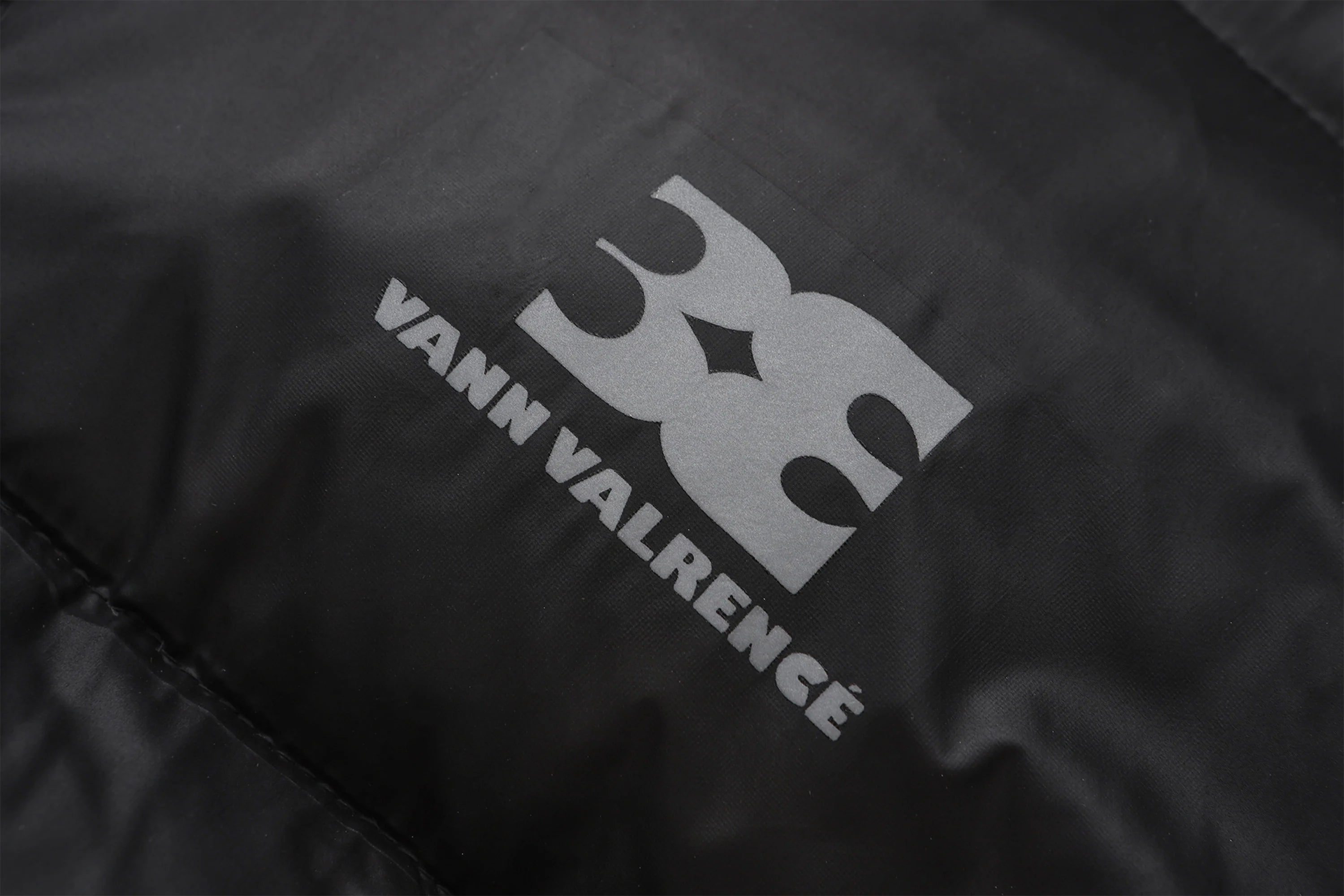 VANN VALRENCE Classic Stand-Collared Duck-Down Oversized Jacket